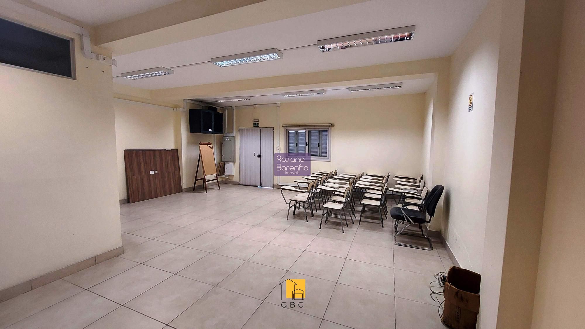 Prédio Inteiro para alugar com 12 quartos, 320m² - Foto 11