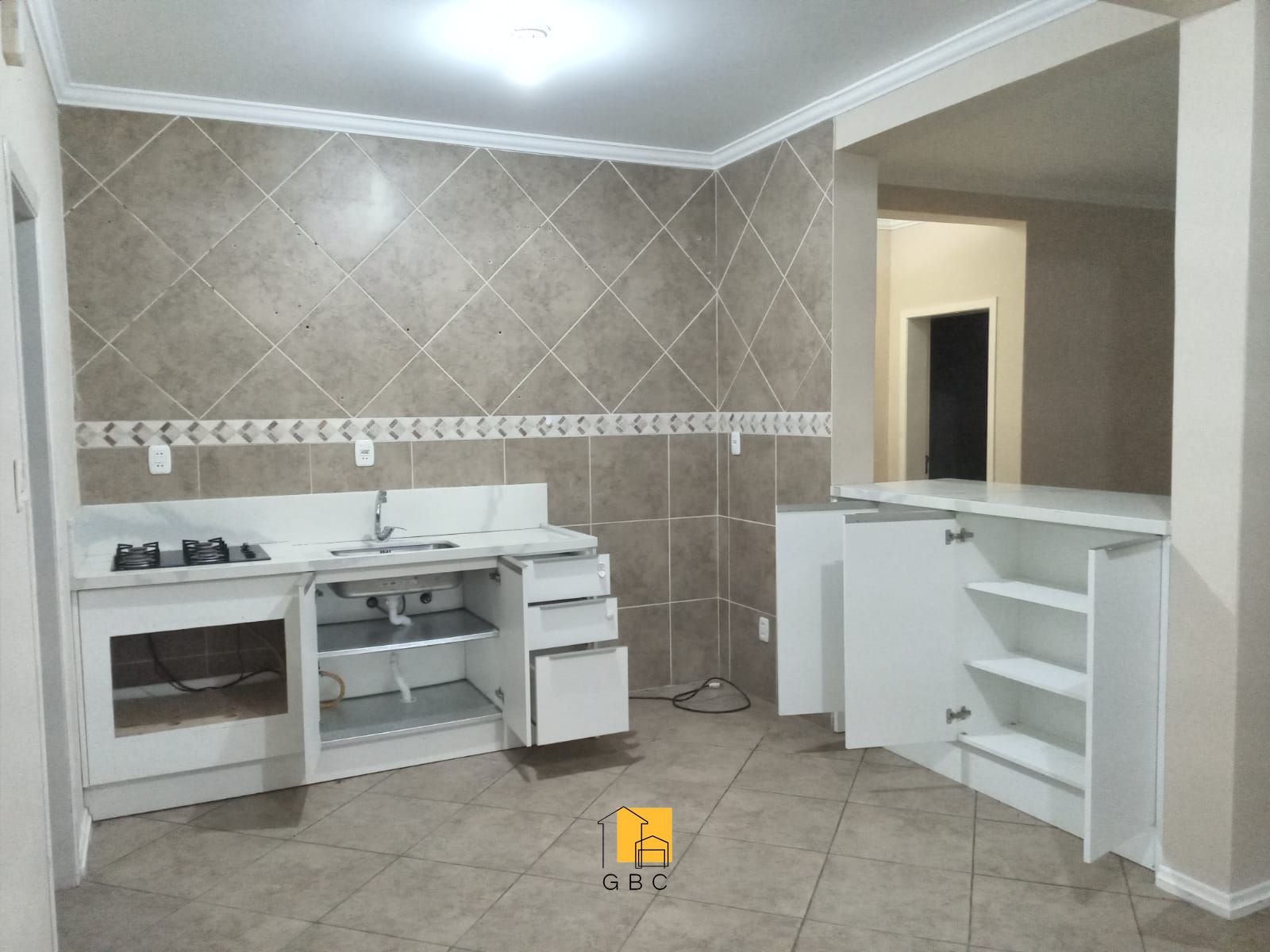 Casa à venda com 2 quartos, 120m² - Foto 6