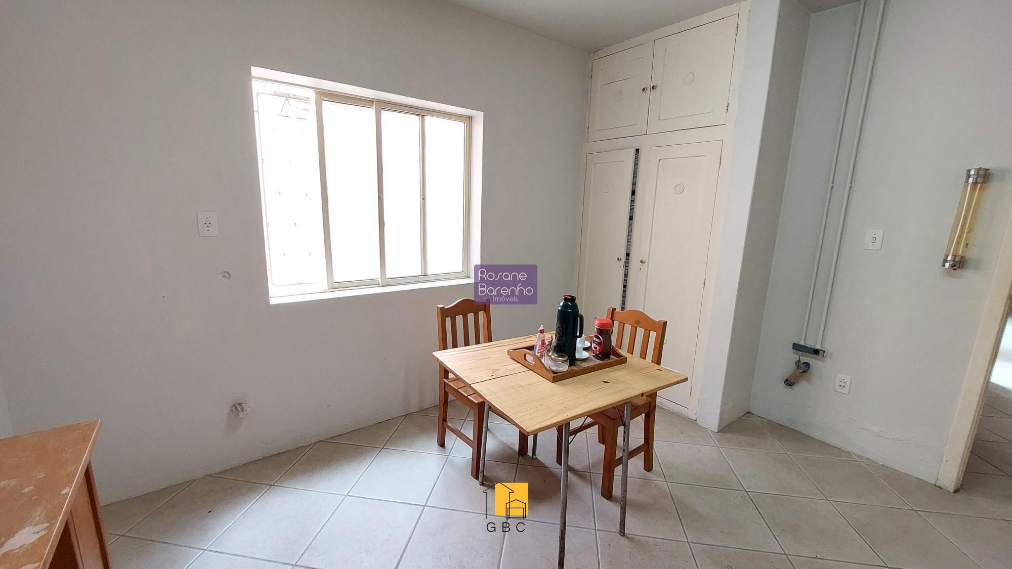 Casa à venda com 4 quartos, 210m² - Foto 16