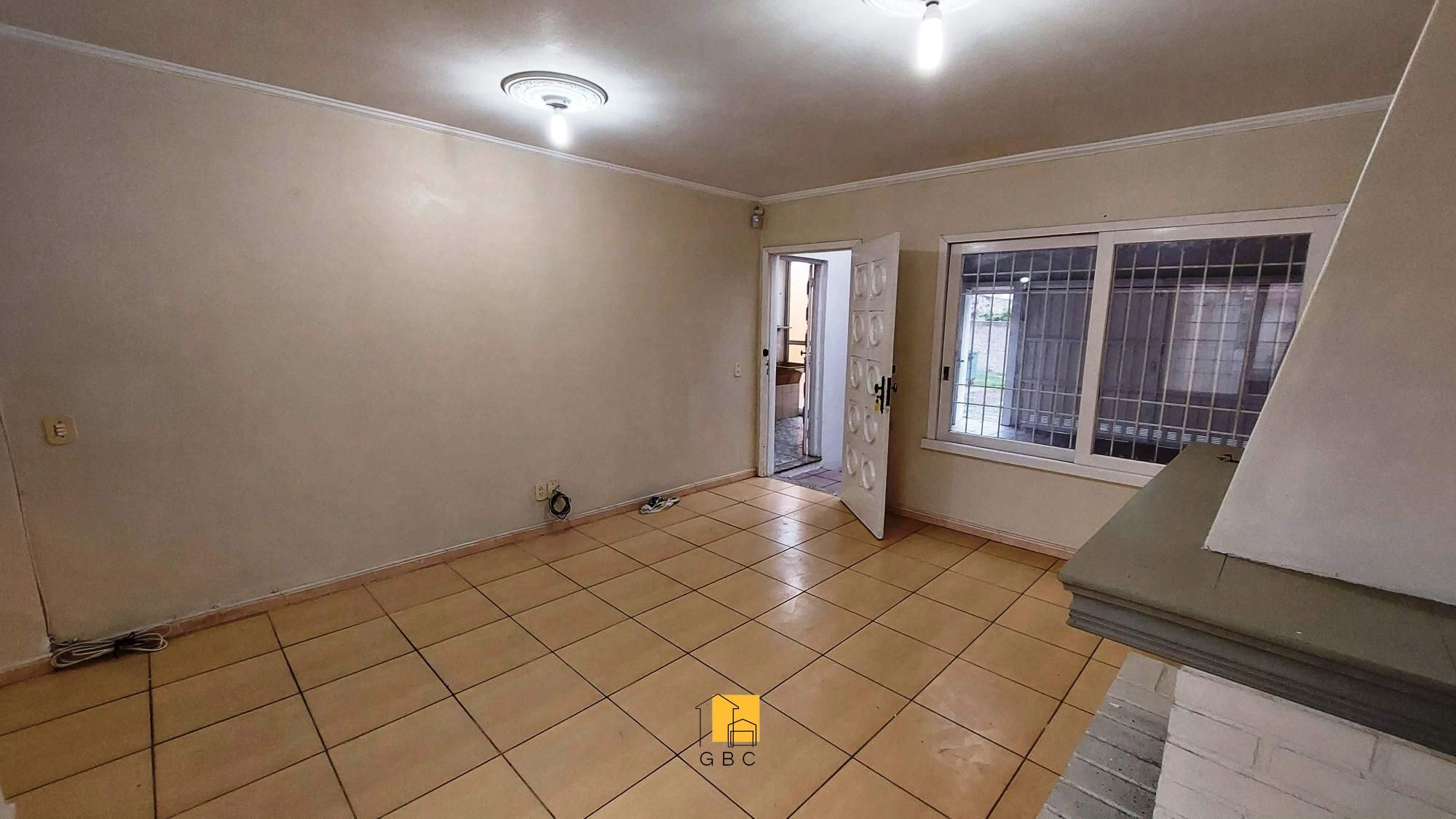 Casa à venda com 4 quartos, 220m² - Foto 5