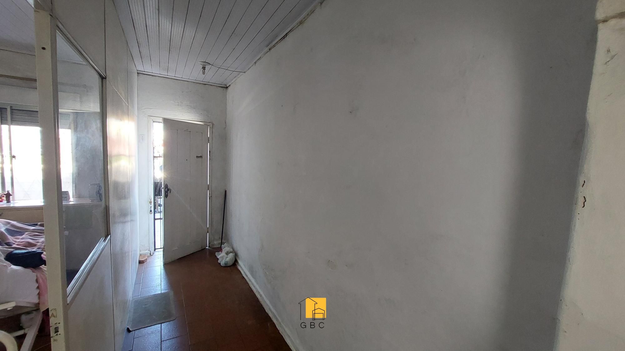 Casa à venda com 2 quartos, 192m² - Foto 2