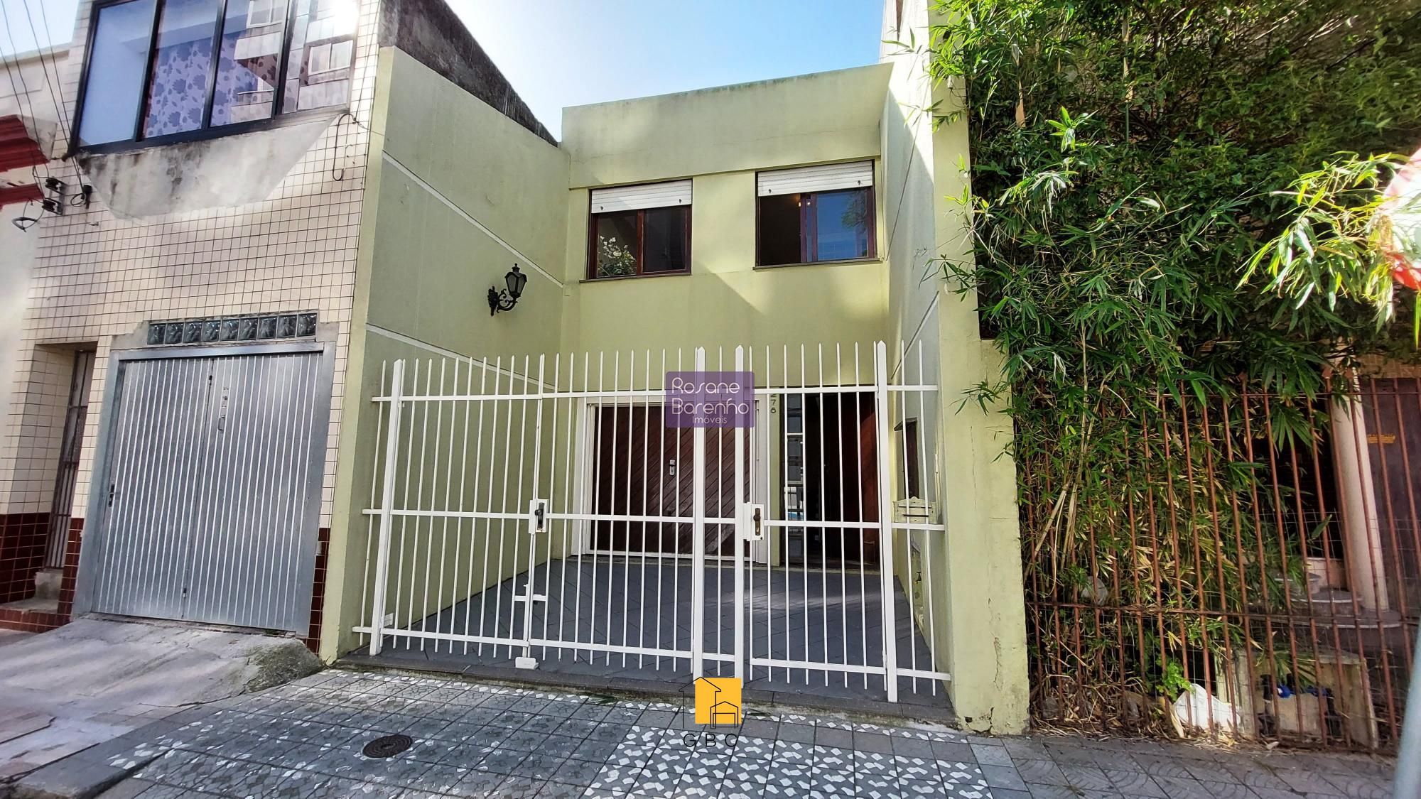 Casa à venda com 3 quartos, 158m² - Foto 1