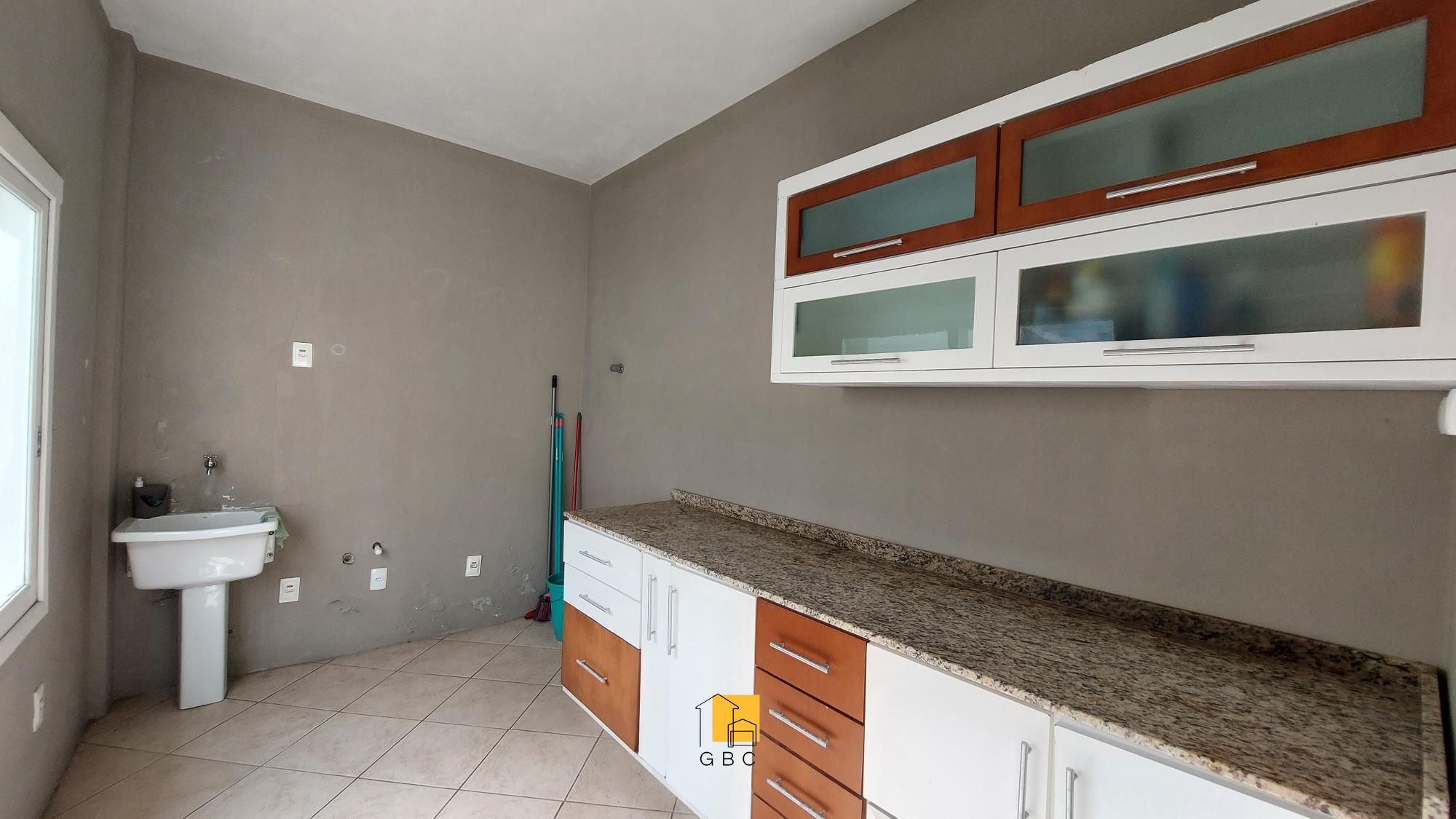 Casa à venda com 3 quartos, 306m² - Foto 44