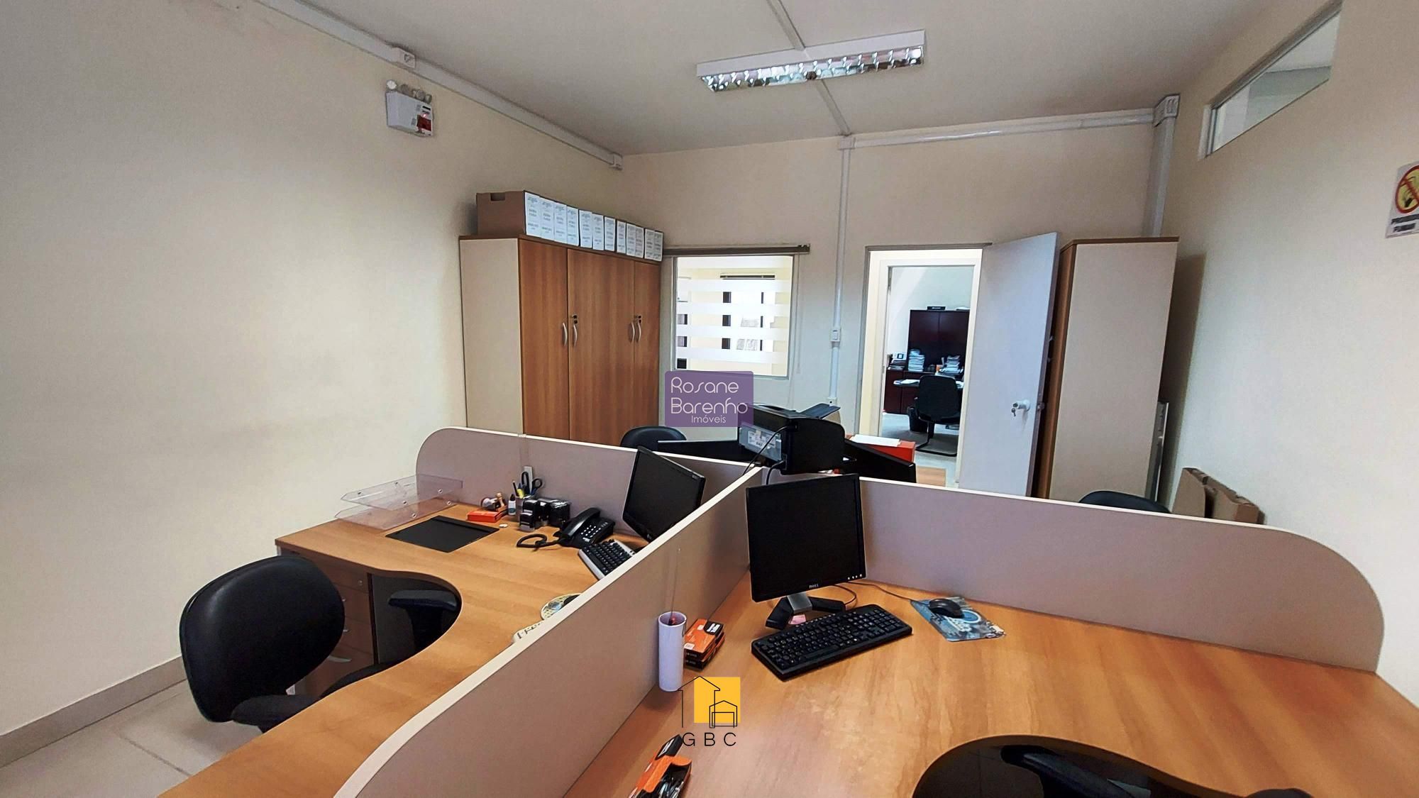 Prédio Inteiro para alugar com 12 quartos, 320m² - Foto 37