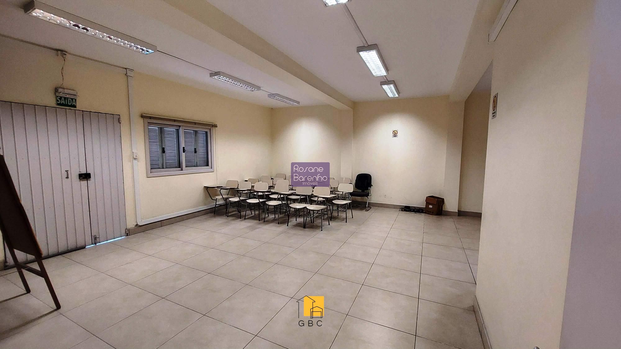 Prédio Inteiro para alugar com 12 quartos, 320m² - Foto 10