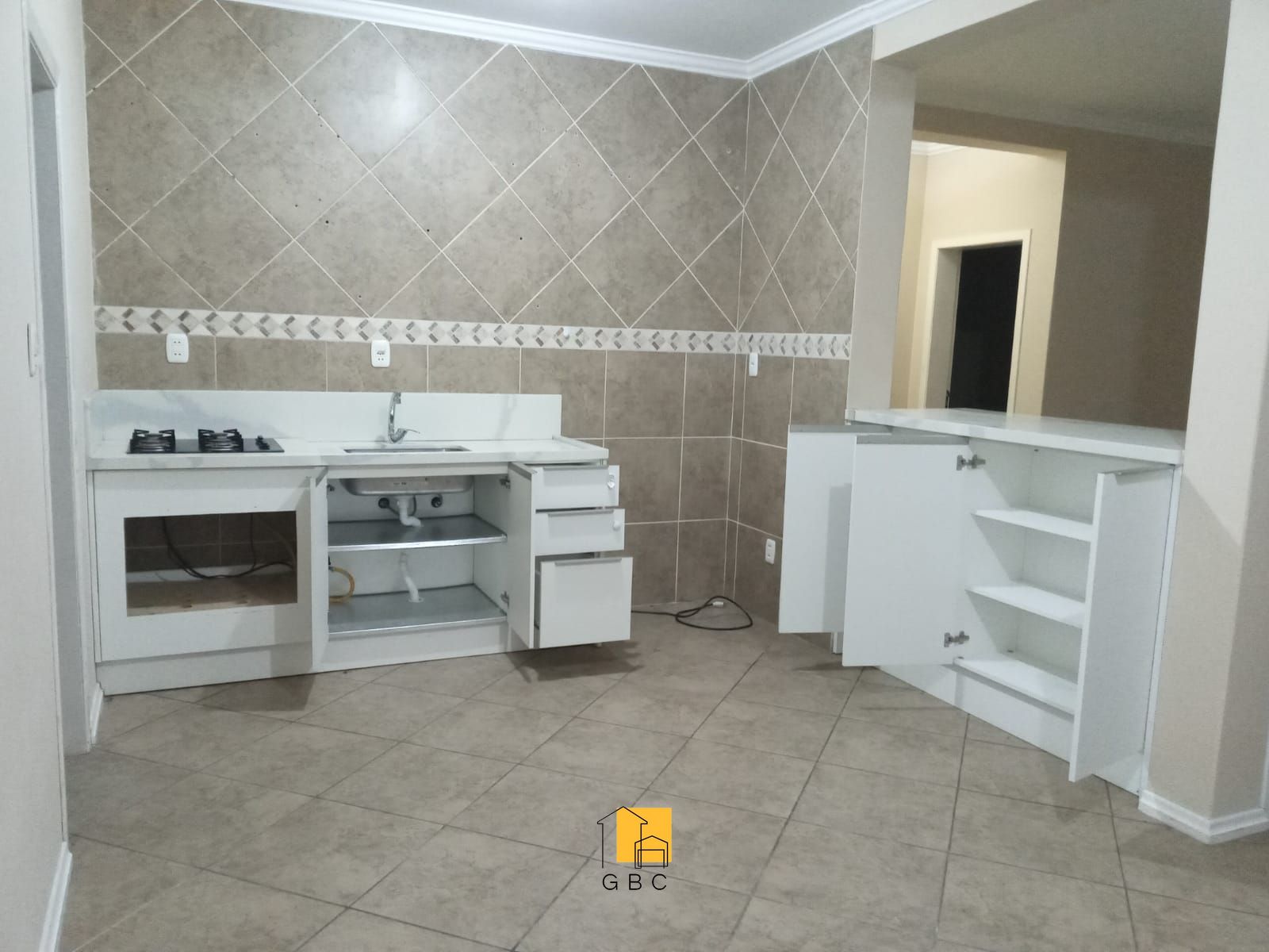 Casa à venda com 2 quartos, 120m² - Foto 8