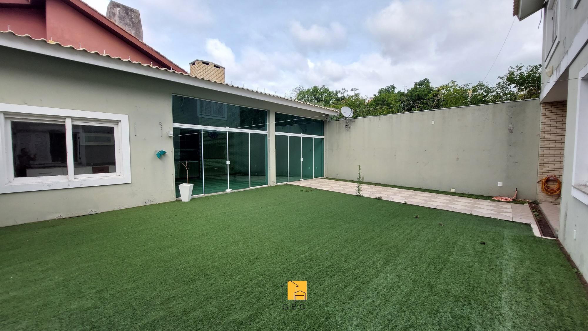 Casa à venda com 3 quartos, 306m² - Foto 15