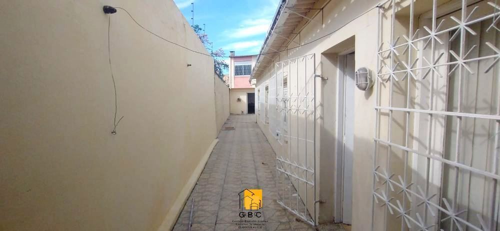 Casa à venda com 4 quartos, 220m² - Foto 55