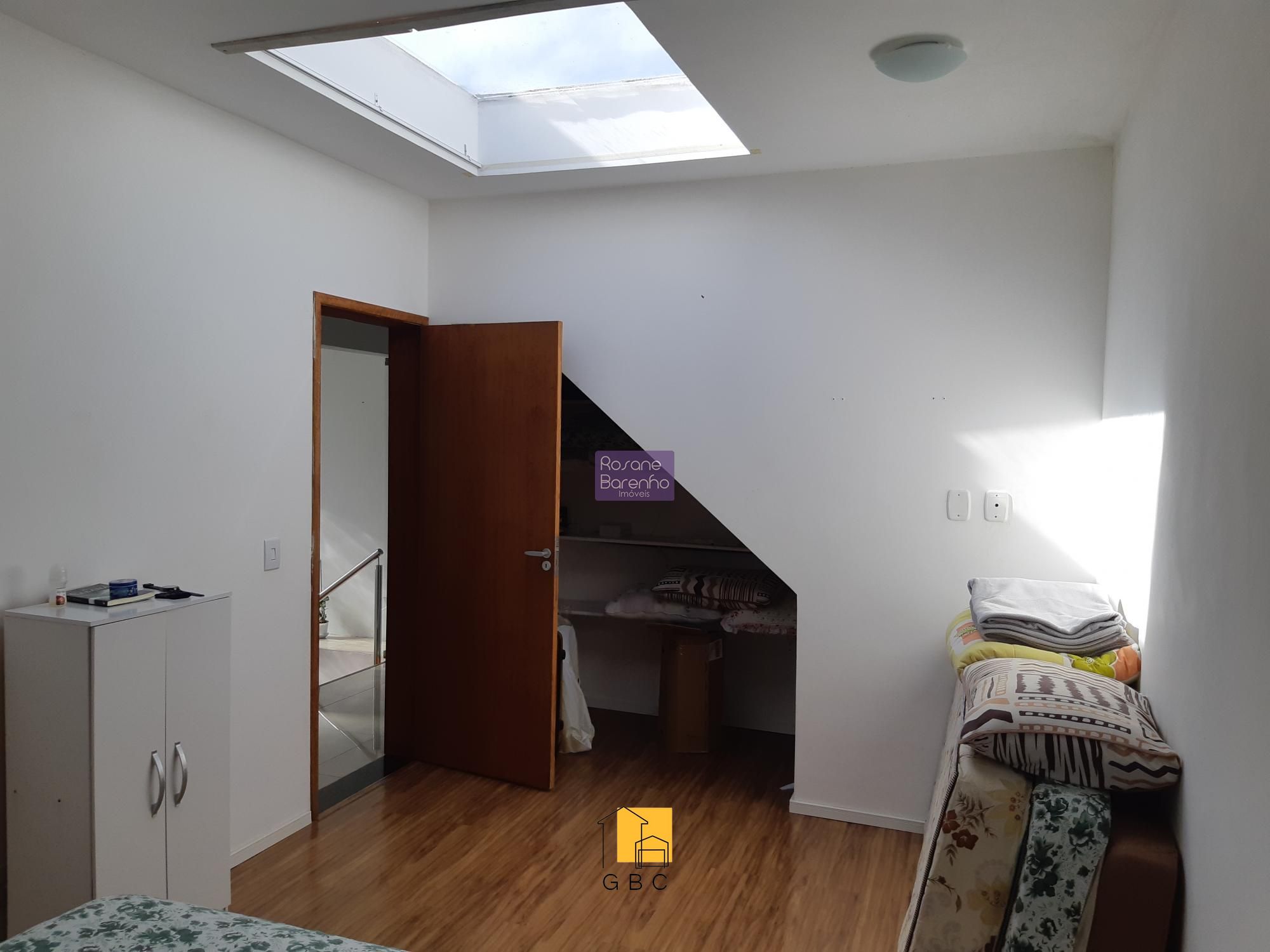 Casa à venda com 5 quartos, 260m² - Foto 12