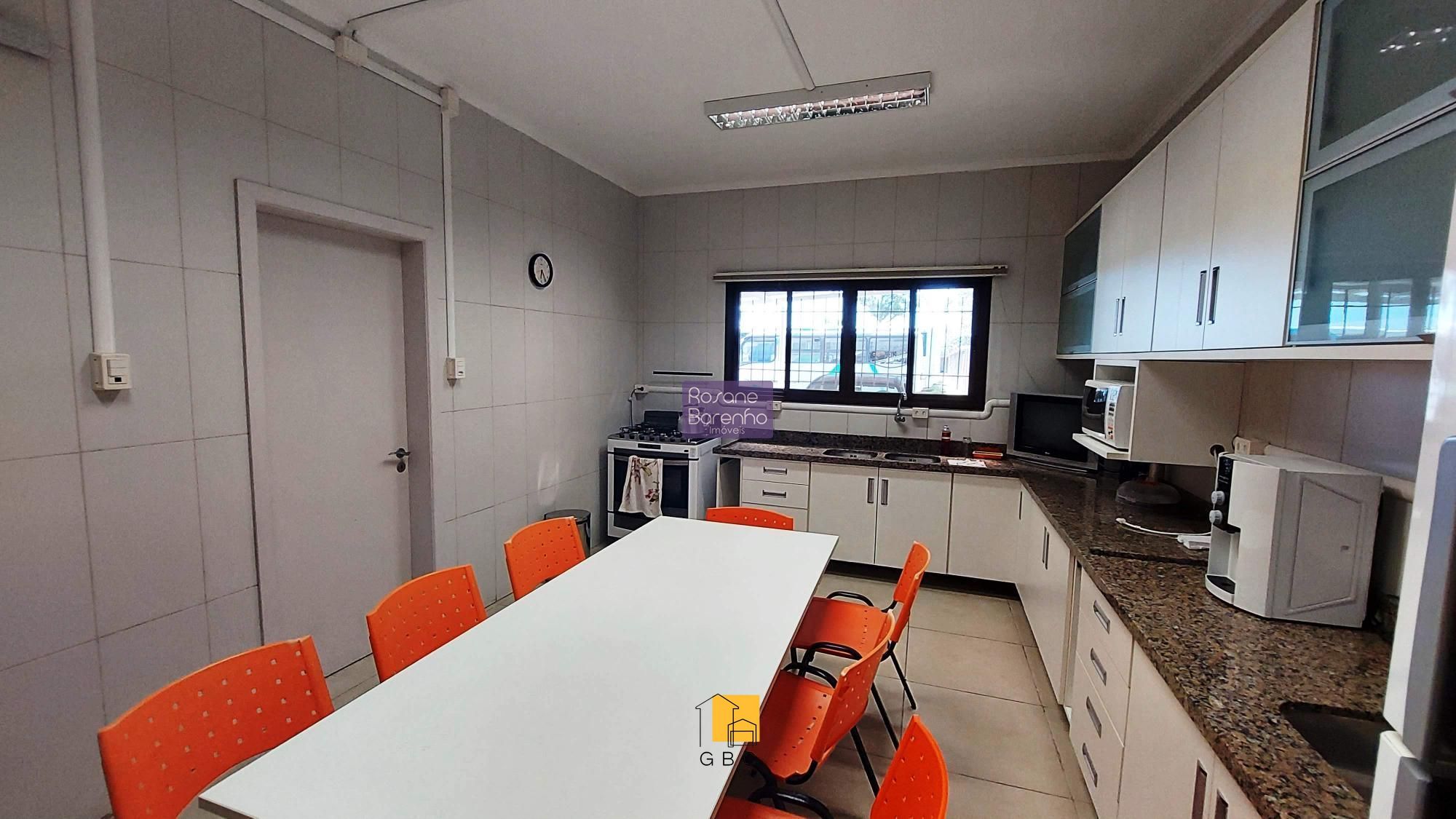 Prédio Inteiro para alugar com 12 quartos, 320m² - Foto 14