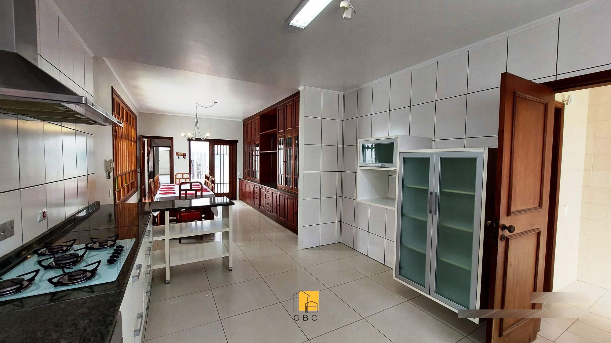 Casa à venda com 4 quartos, 320m² - Foto 41