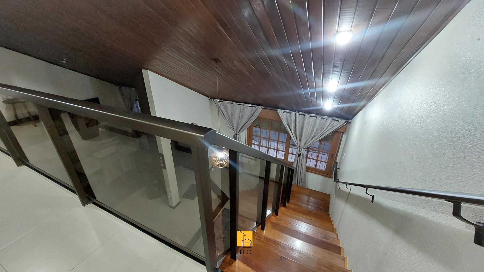 Casa à venda com 4 quartos, 157m² - Foto 14