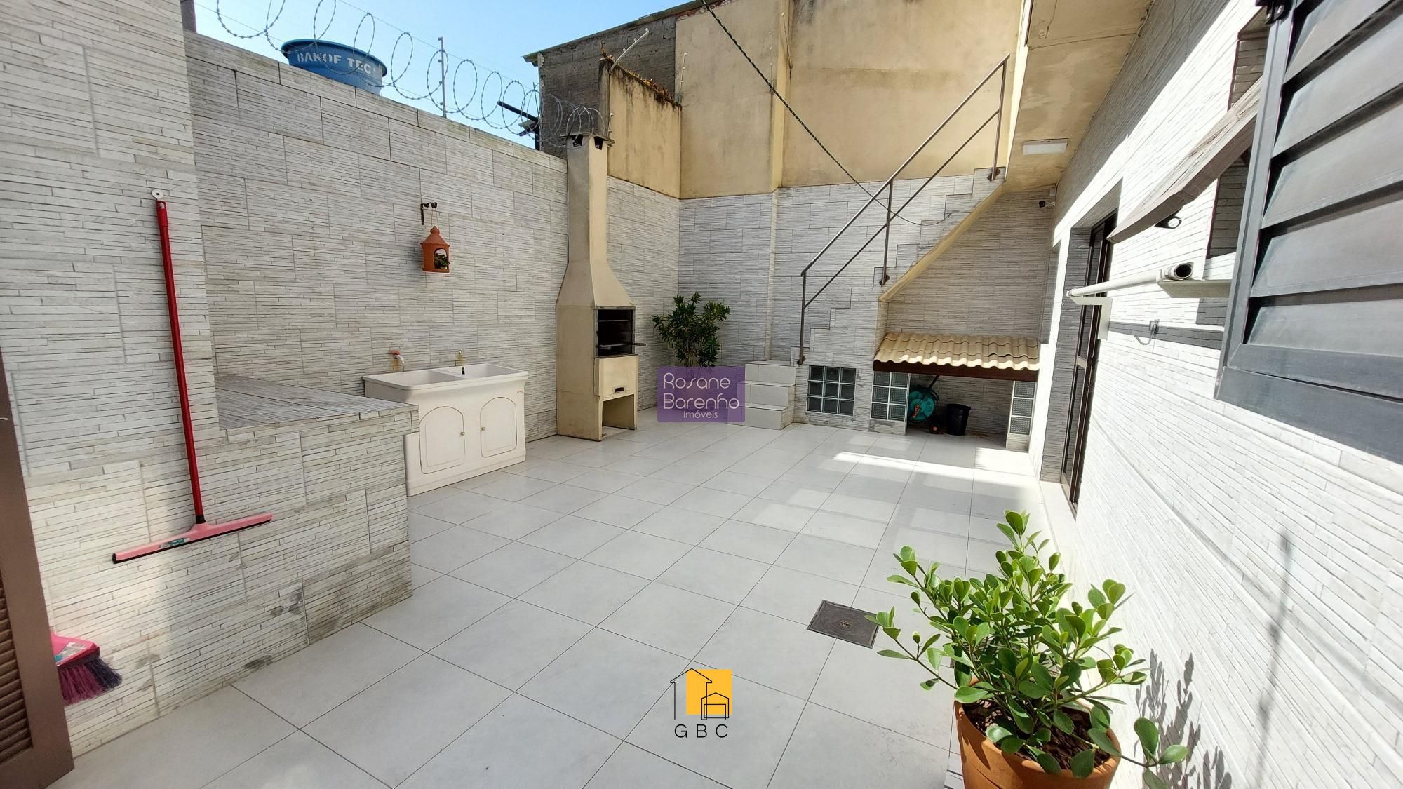 Casa à venda com 2 quartos, 180m² - Foto 19