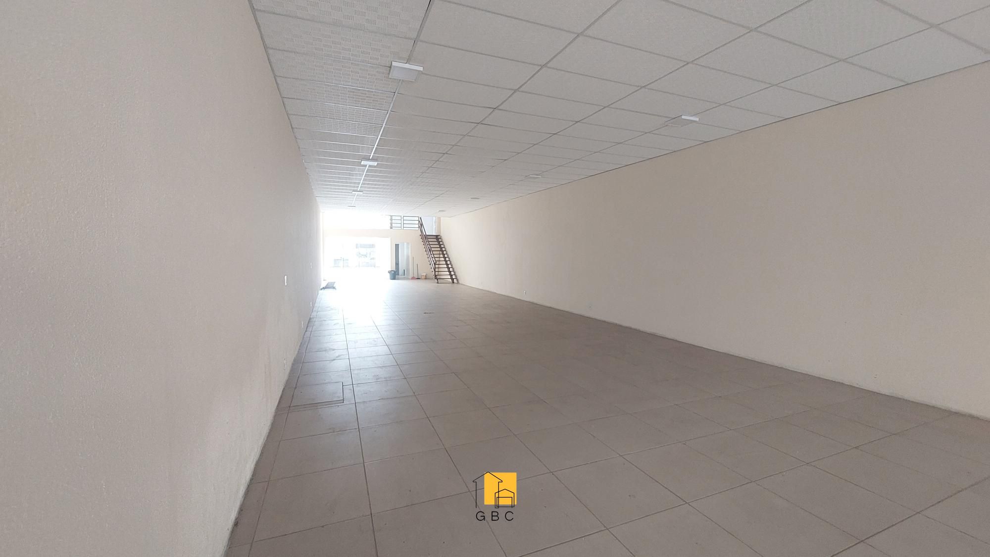 Loja-Salão para alugar com 1 quarto, 235m² - Foto 7