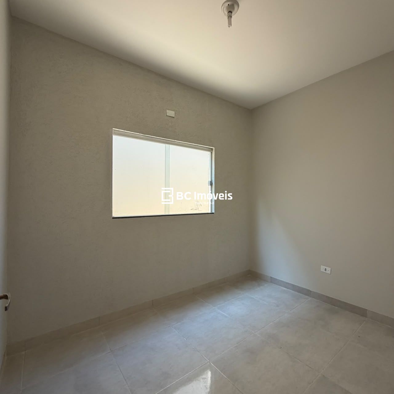 Casa, 1 quarto, 82 m² - Foto 6