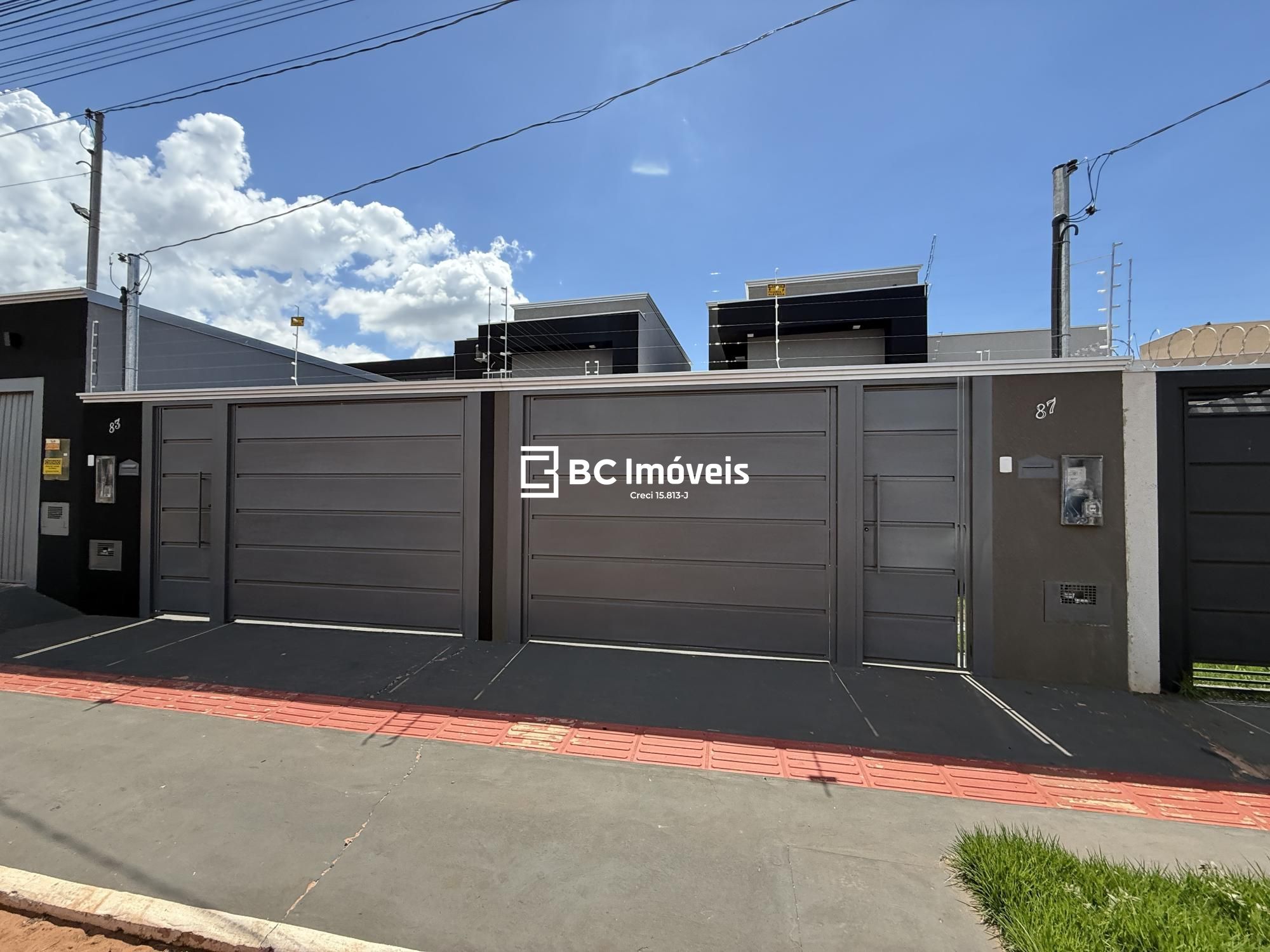 Casa, 2 quartos, 52 m² - Foto 1