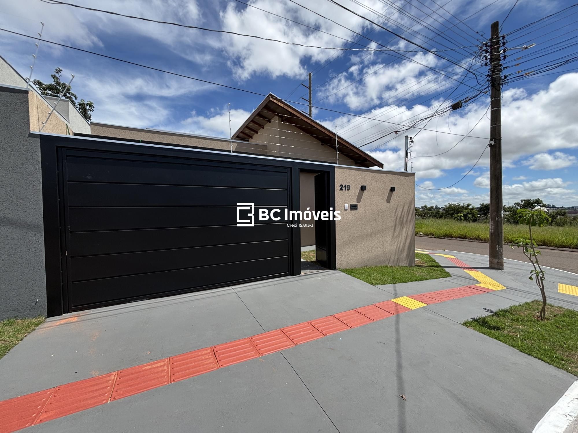 Casa, 3 quartos, 74 m² - Foto 1