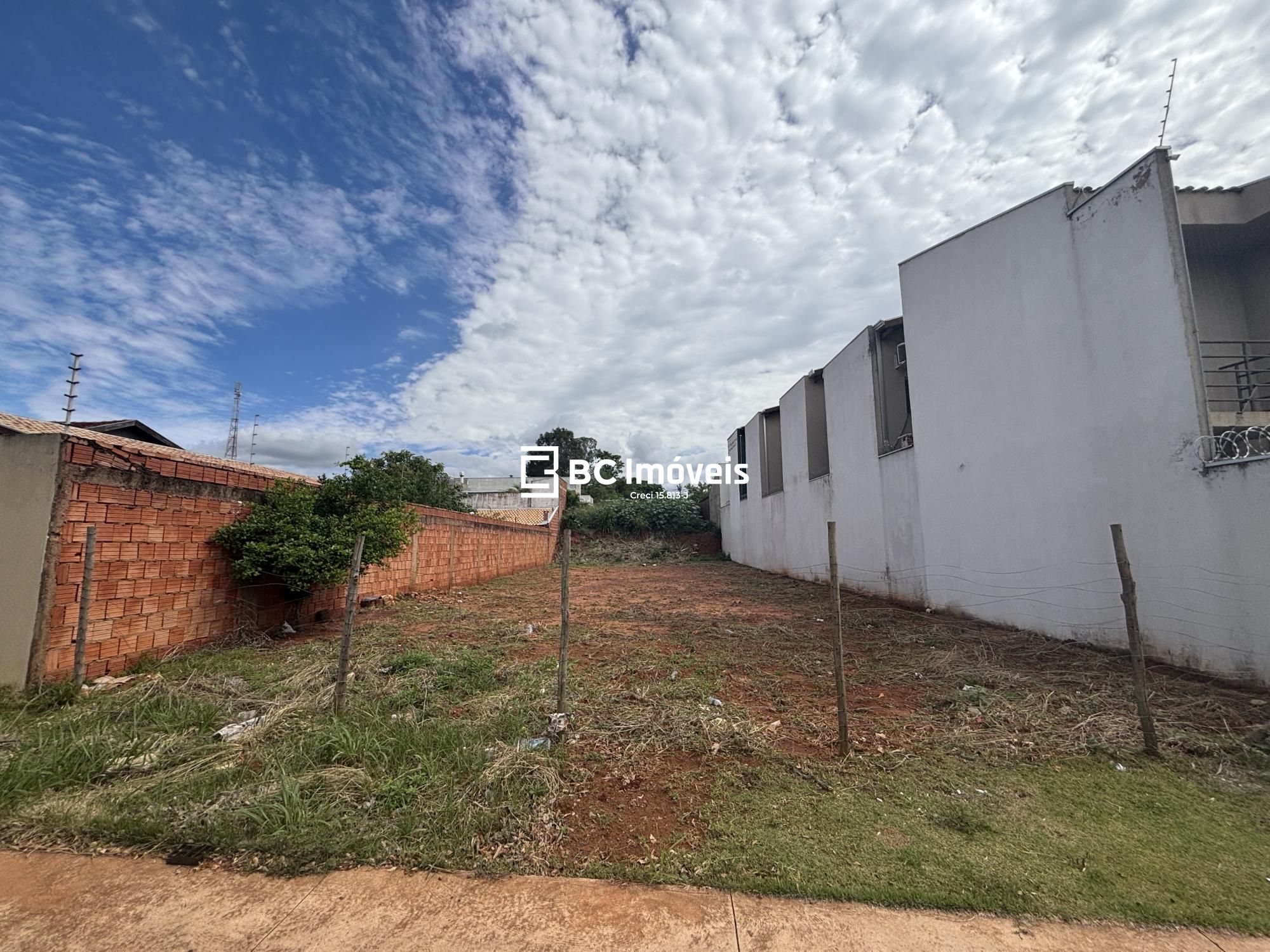 Loteamento e Condomínio, 396 m² - Foto 1