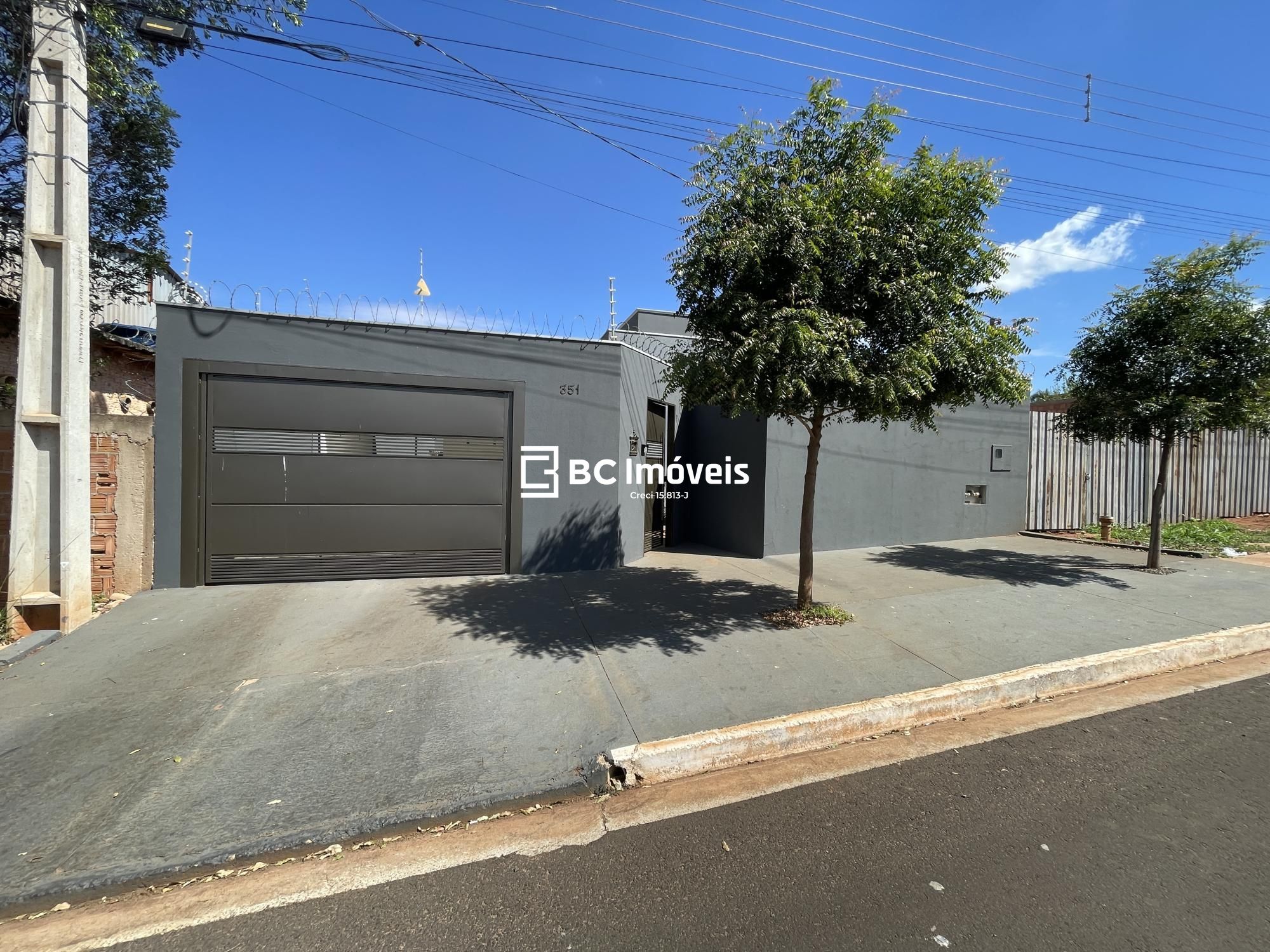 Casa, 3 quartos, 172 m² - Foto 1