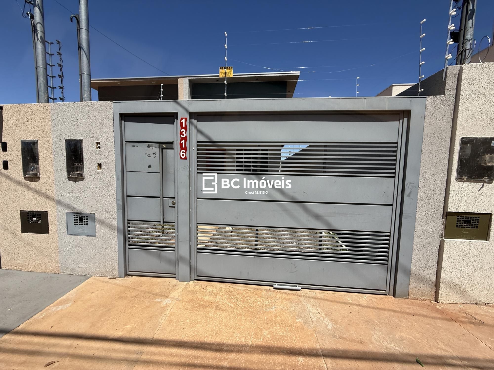 Casa, 2 quartos, 61 m² - Foto 1