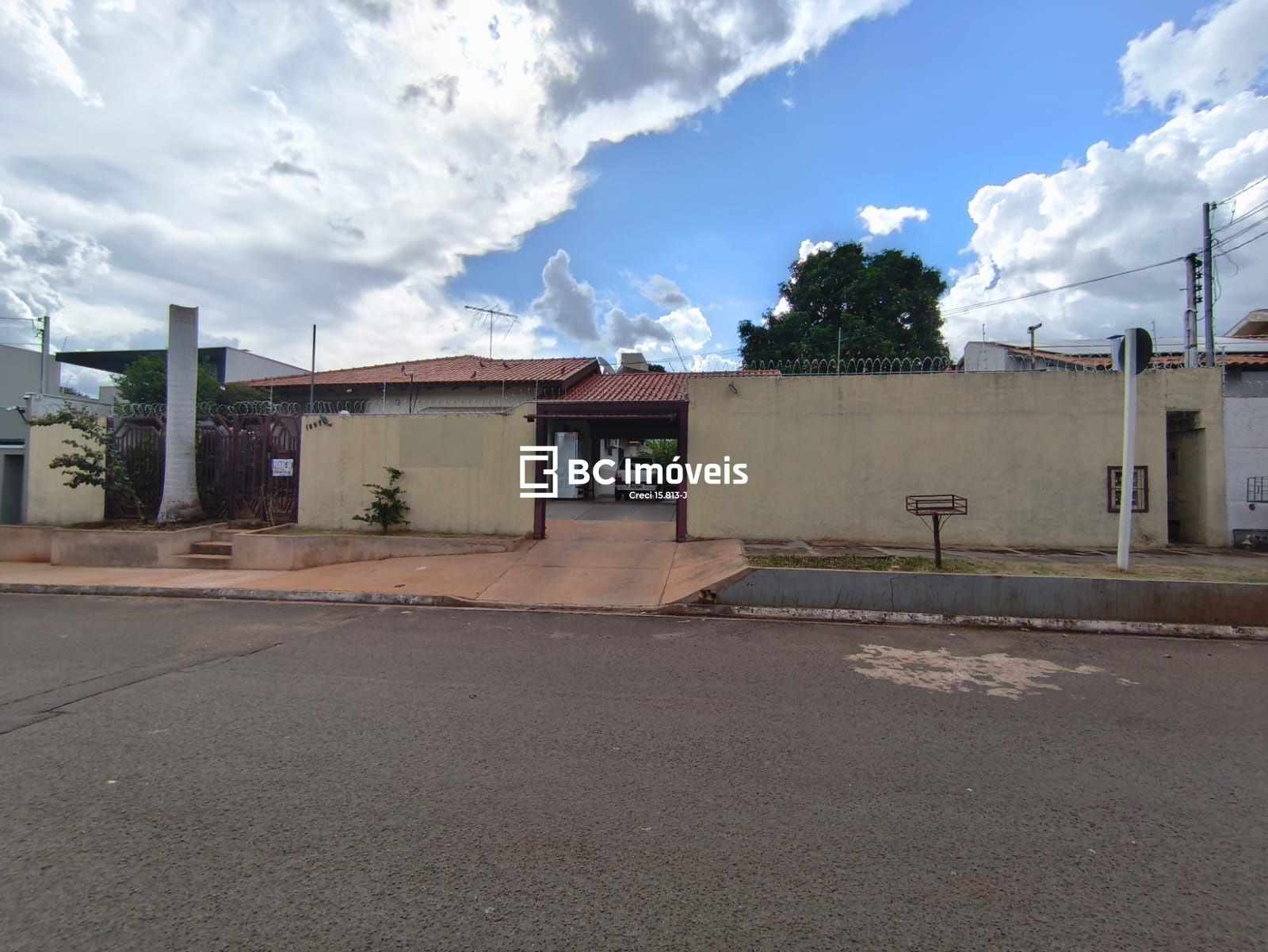 Casa, 5 quartos, 170 m² - Foto 1