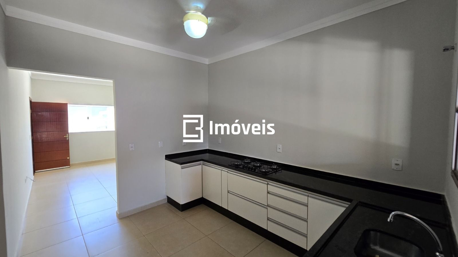 Casa à venda com 2 quartos, 100m² - Foto 6