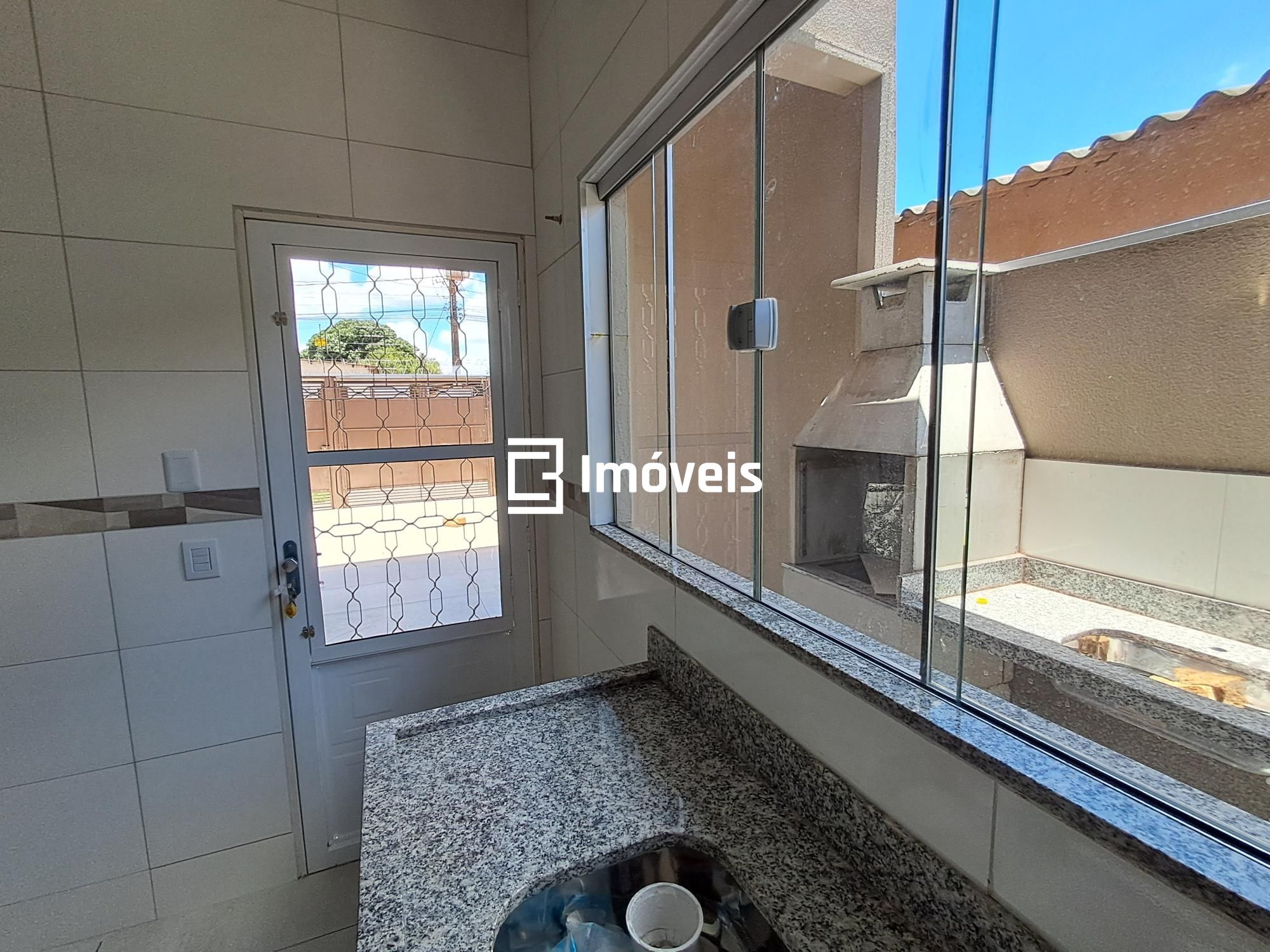Casa à venda com 3 quartos, 90m² - Foto 9