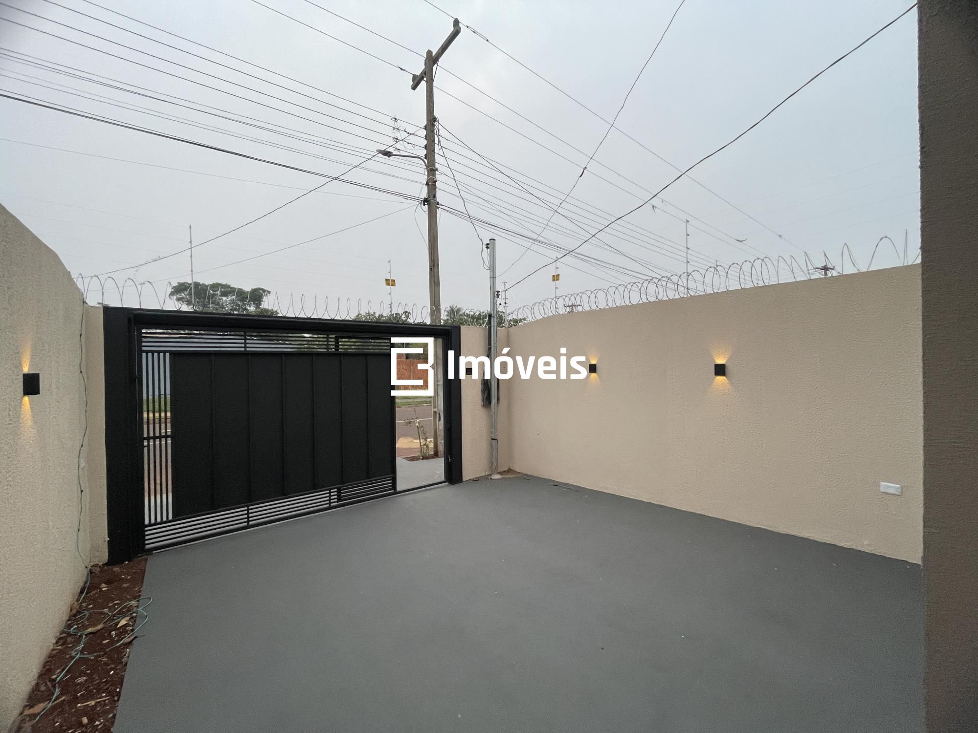 Casa à venda com 2 quartos, 56m² - Foto 2