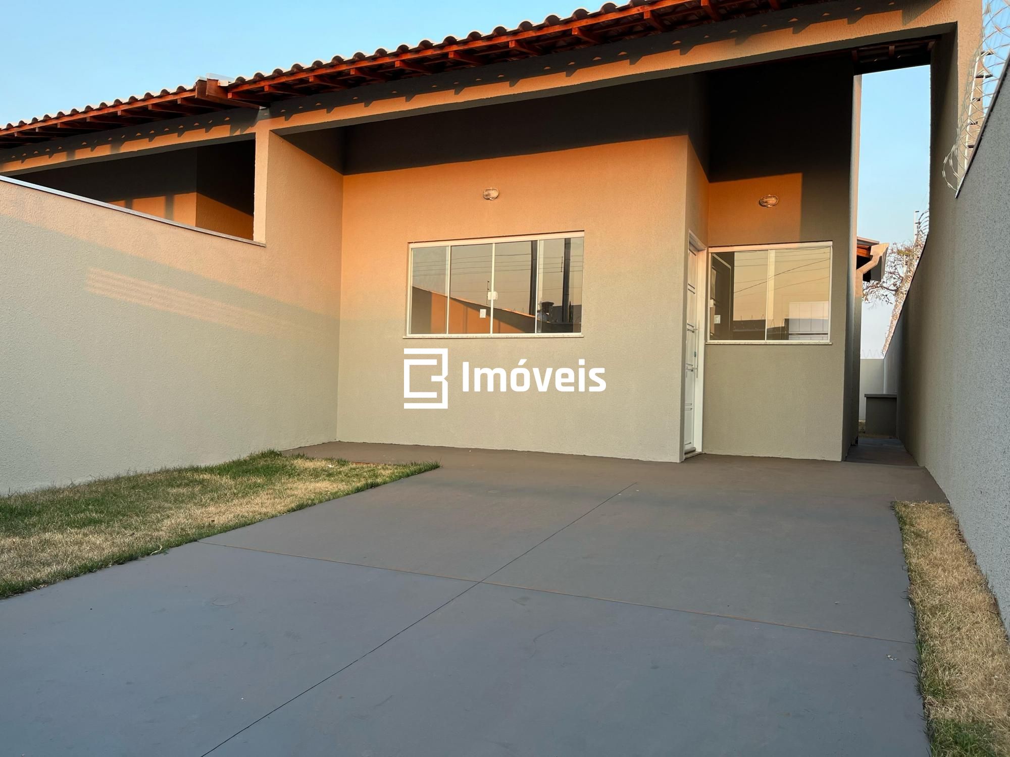 Casa à venda com 3 quartos, 90m² - Foto 3