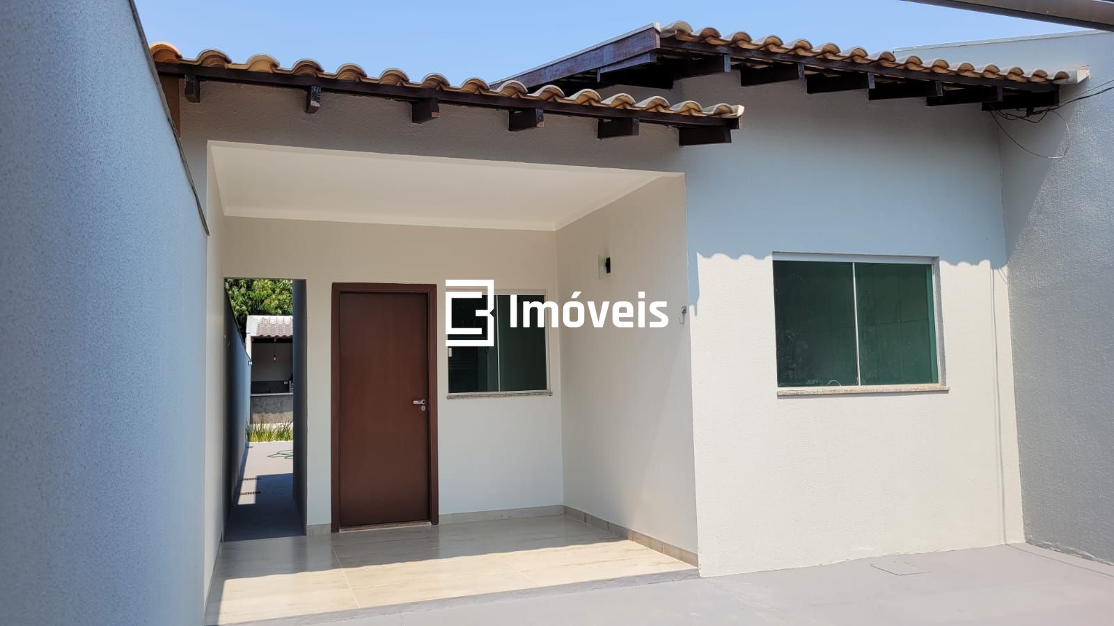 Casa à venda com 2 quartos, 68m² - Foto 2