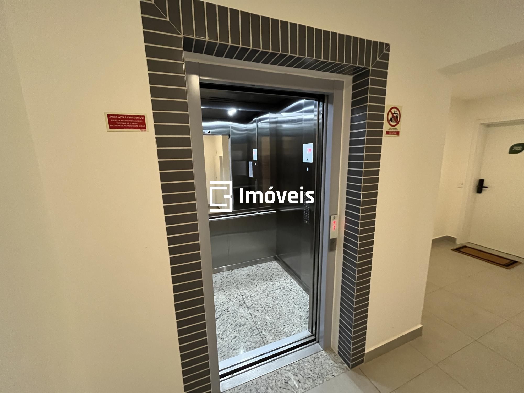 Apartamento à venda com 2 quartos, 60m² - Foto 4