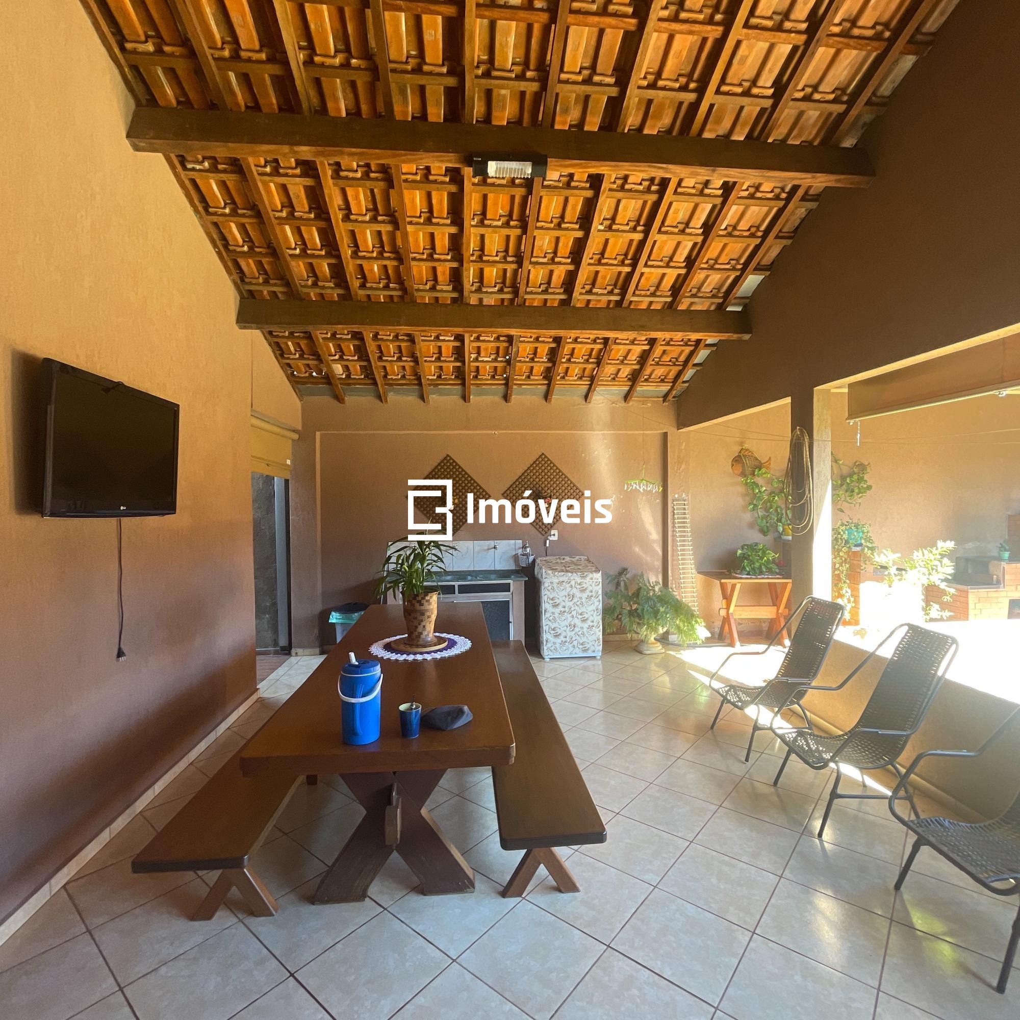 Casa à venda com 2 quartos, 130m² - Foto 13