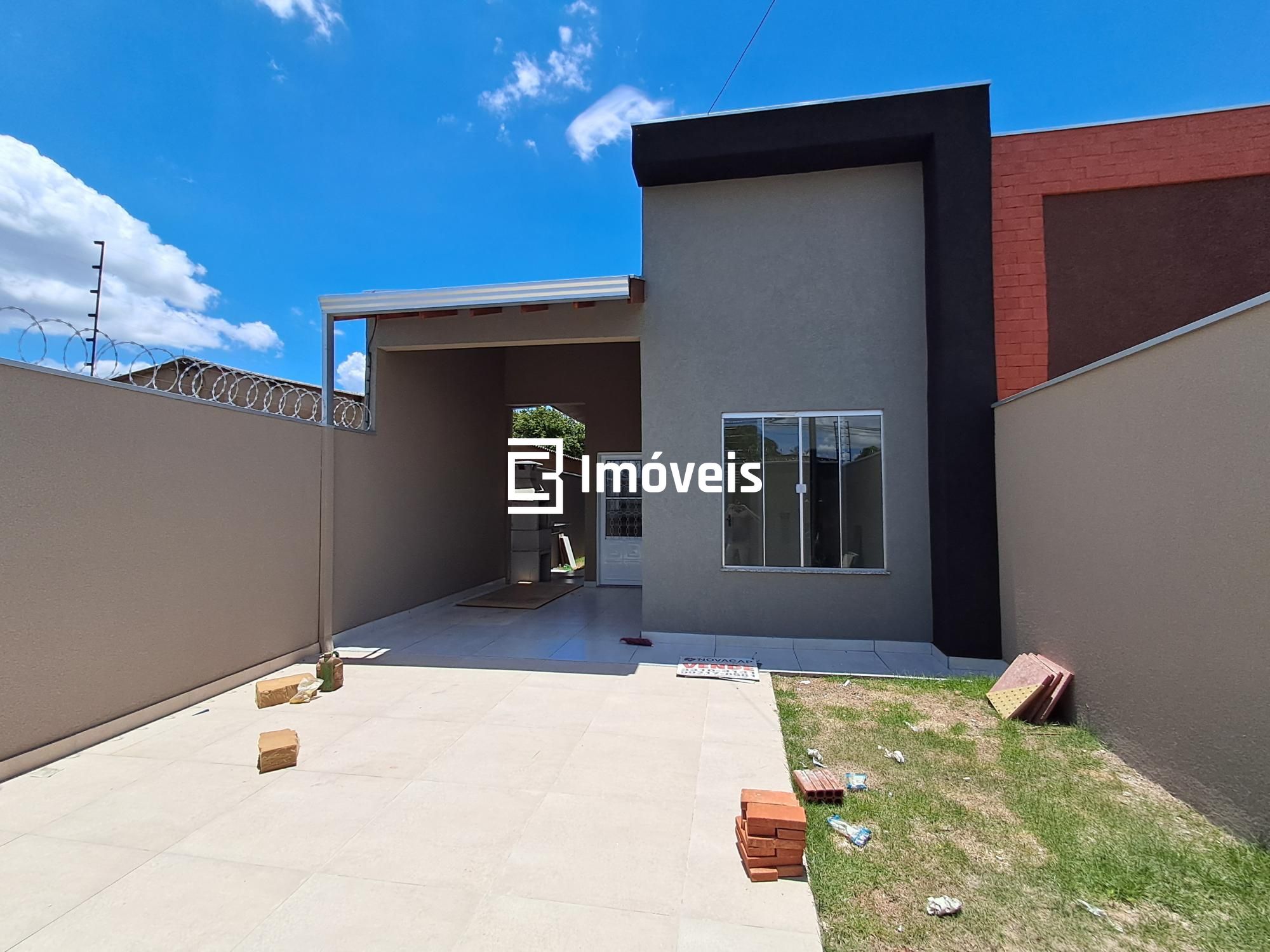 Casa à venda com 3 quartos, 90m² - Foto 2