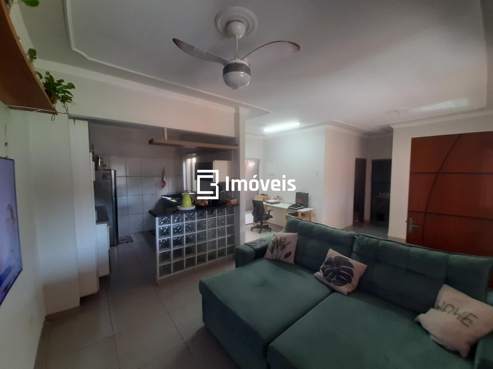 Casa à venda com 2 quartos, 68m² - Foto 13