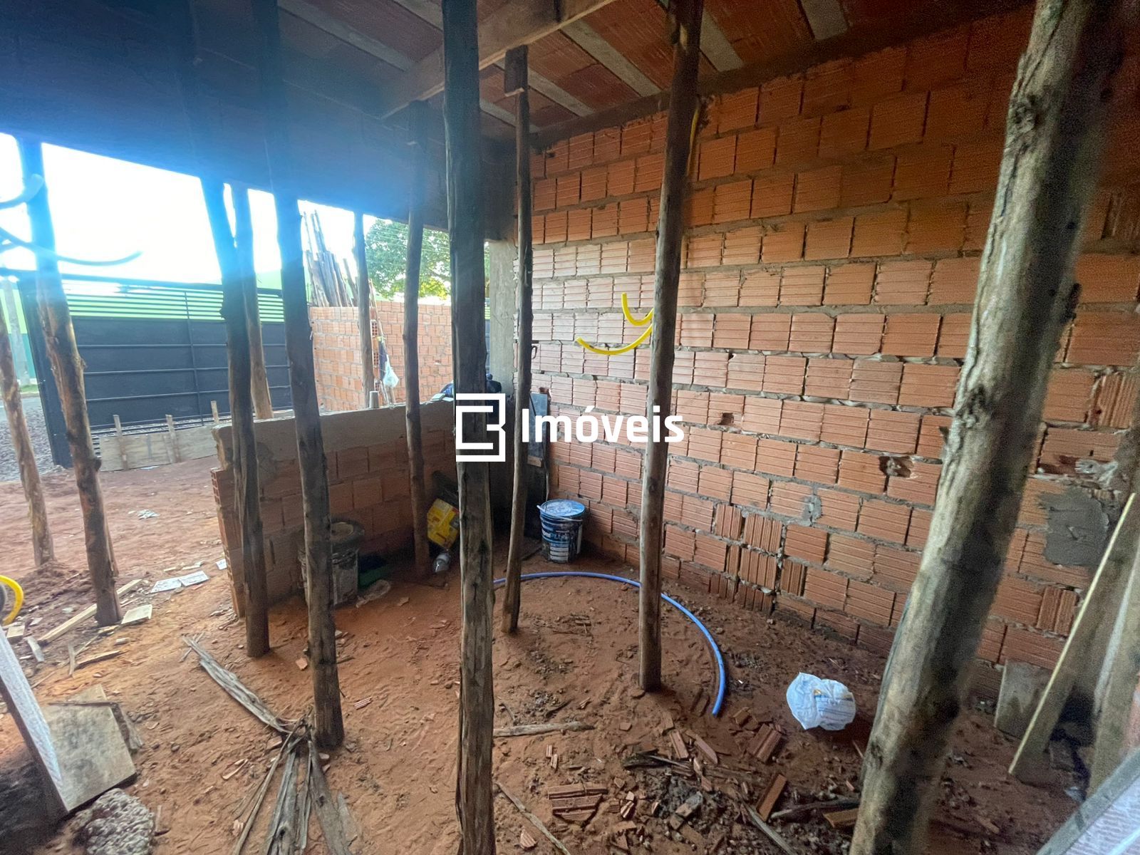 Casa à venda com 2 quartos, 56m² - Foto 5