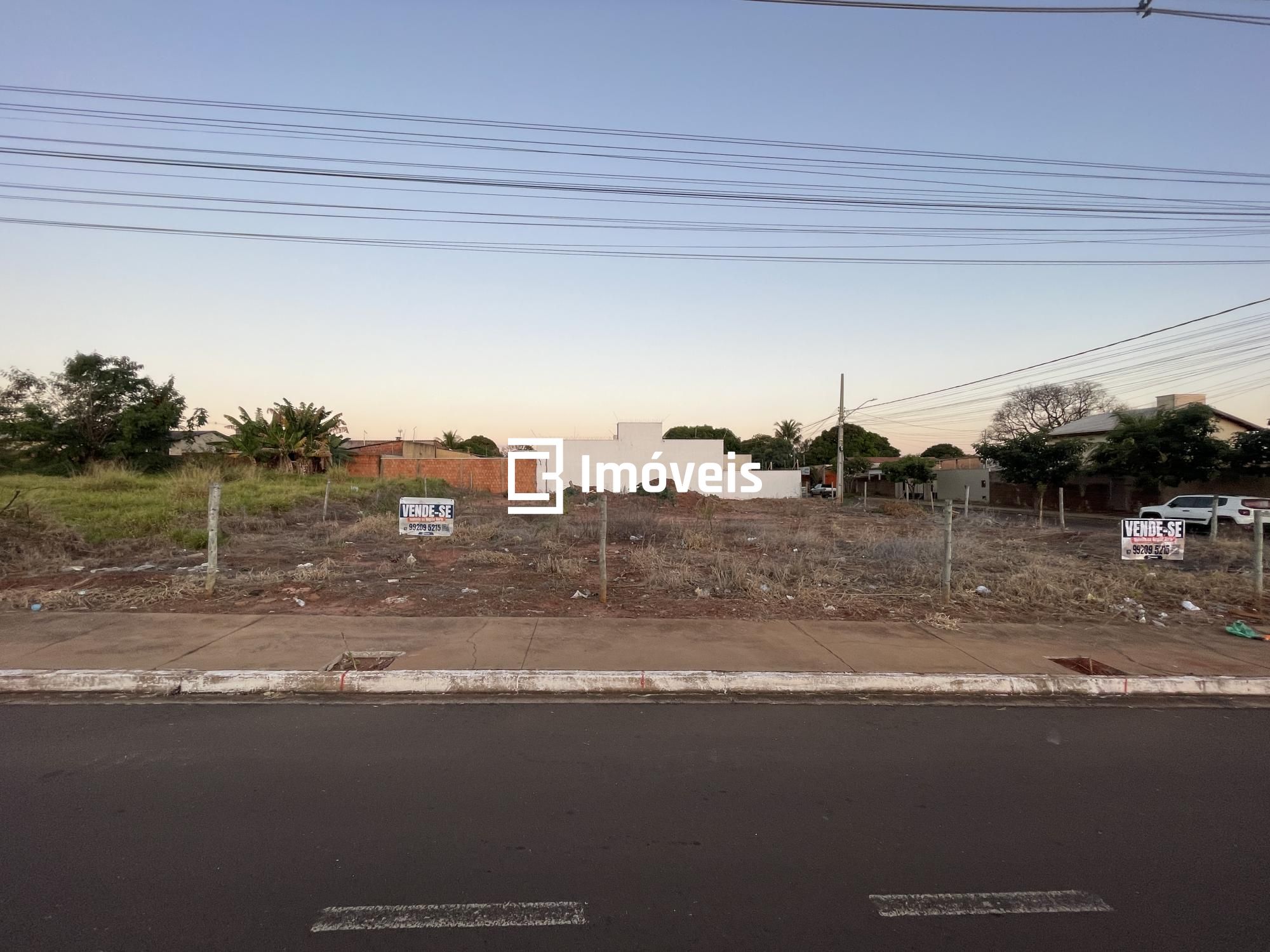 Terreno à venda, 720m² - Foto 1