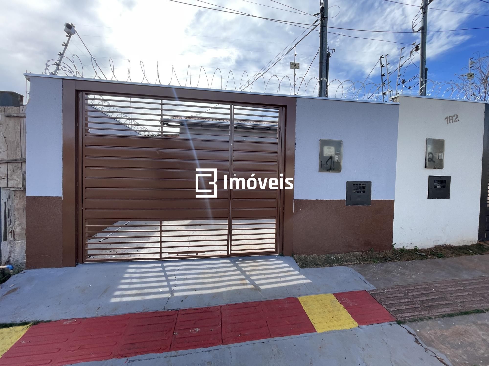 Casa, 2 quartos, 56 m² - Foto 1