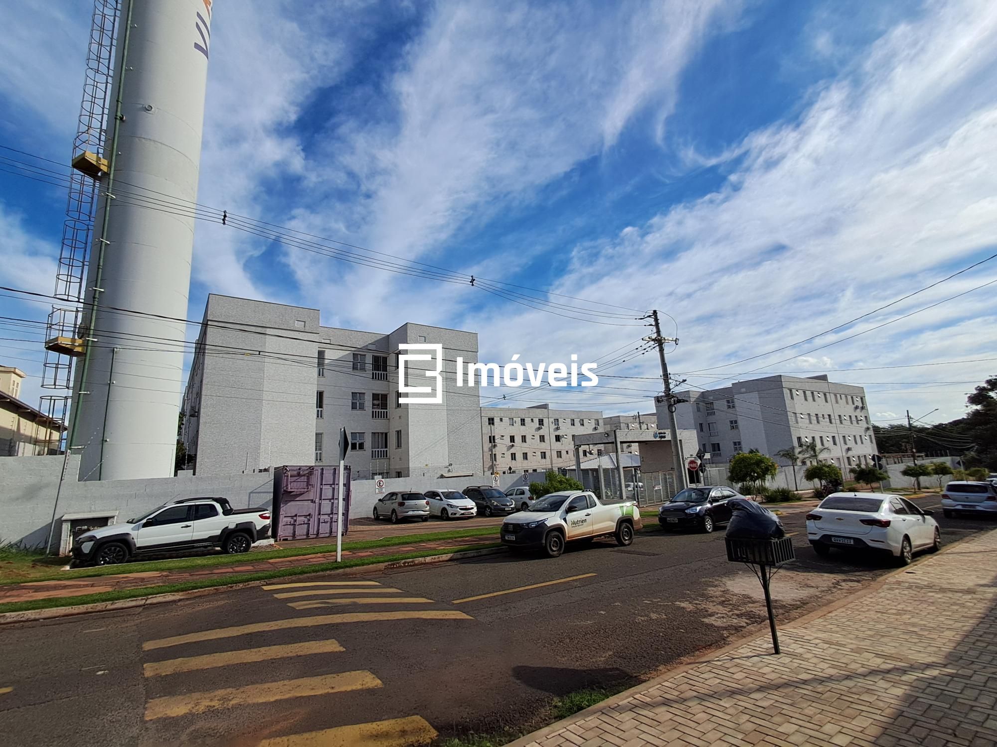 Apartamento à venda com 2 quartos, 42m² - Foto 3