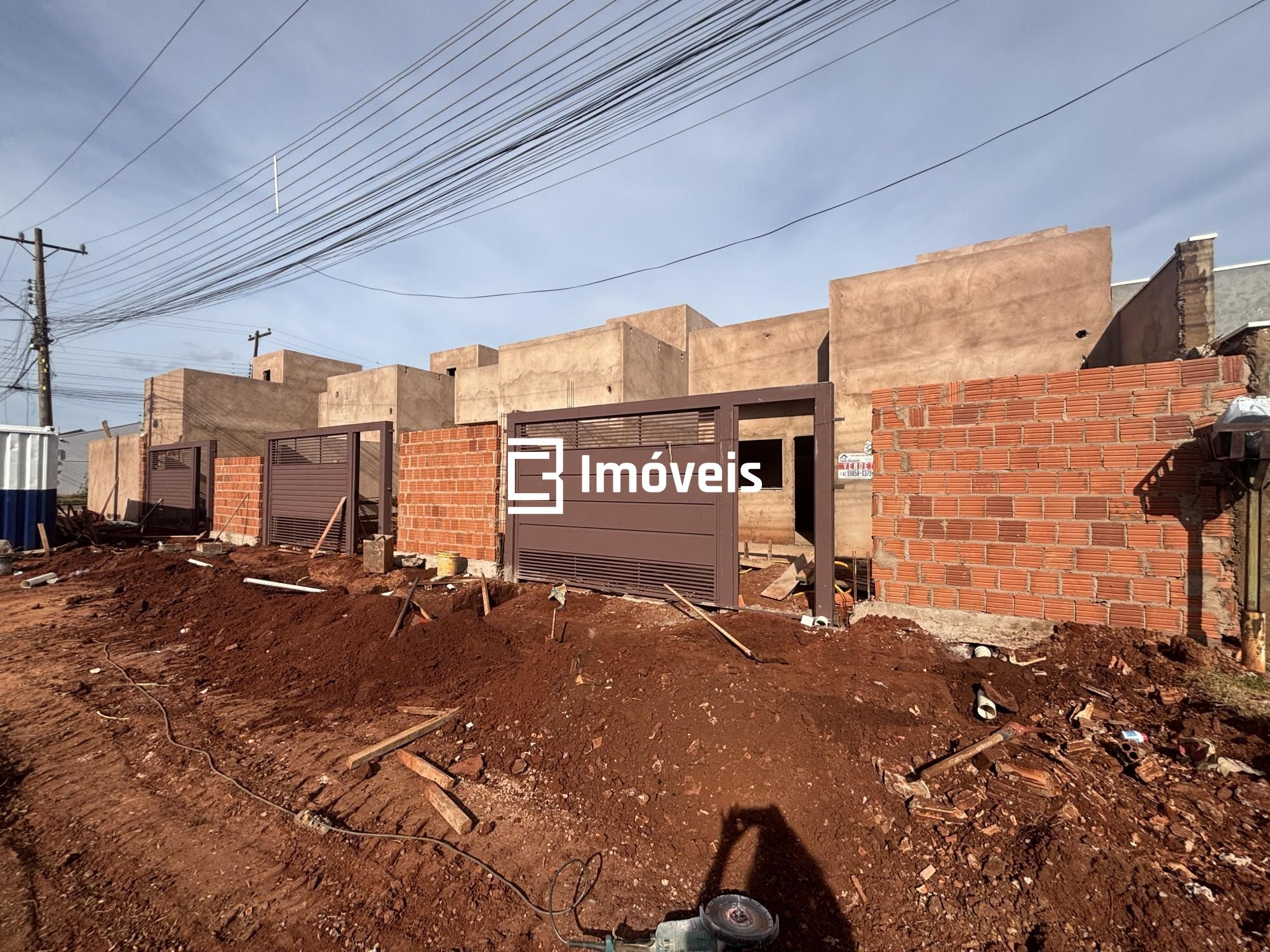 Casa à venda com 2 quartos, 48m² - Foto 1