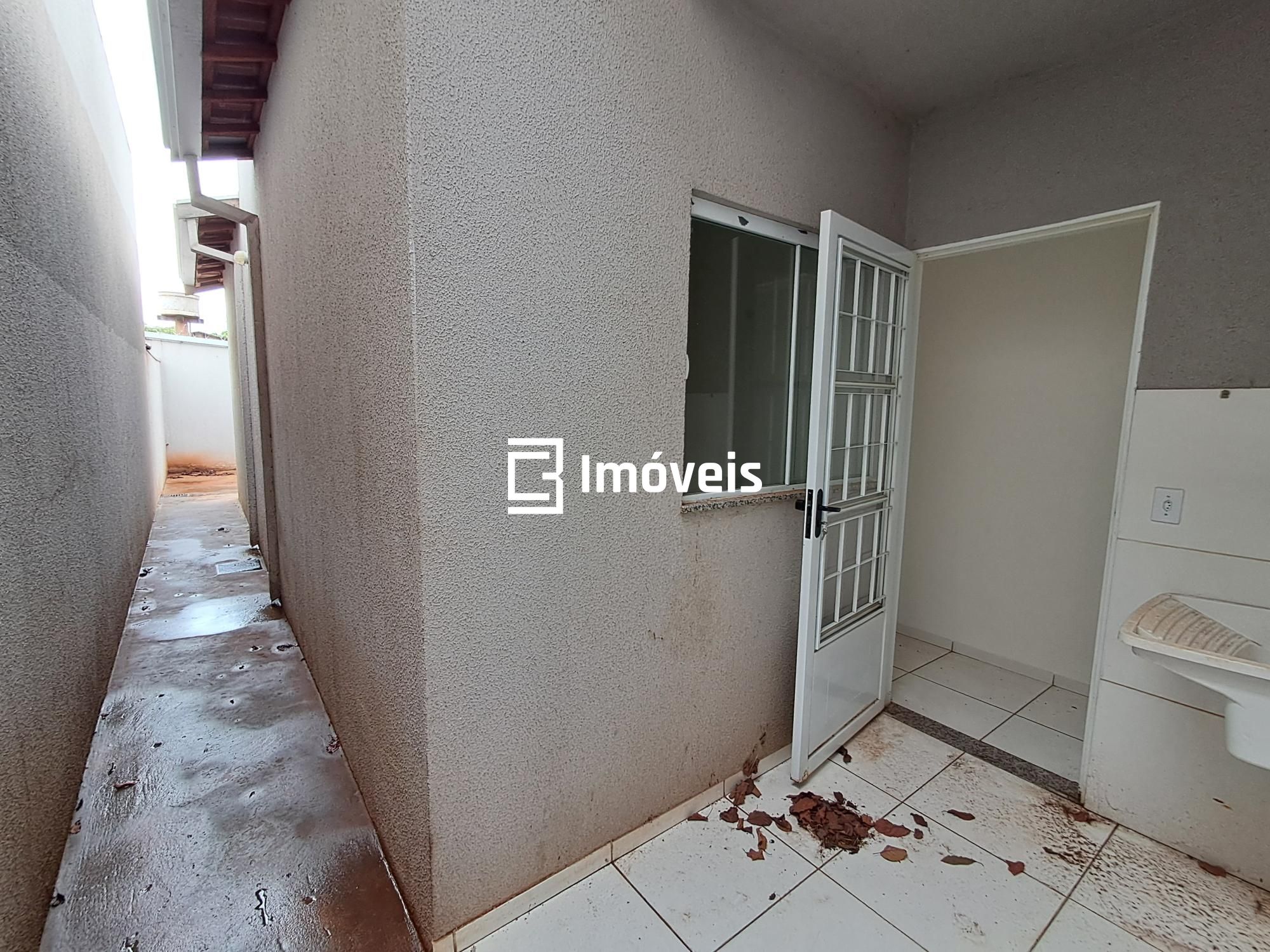 Casa à venda com 2 quartos, 59m² - Foto 13