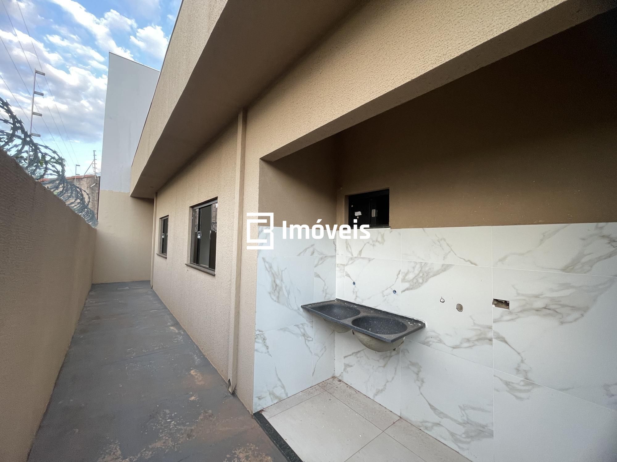 Casa à venda com 2 quartos, 69m² - Foto 13