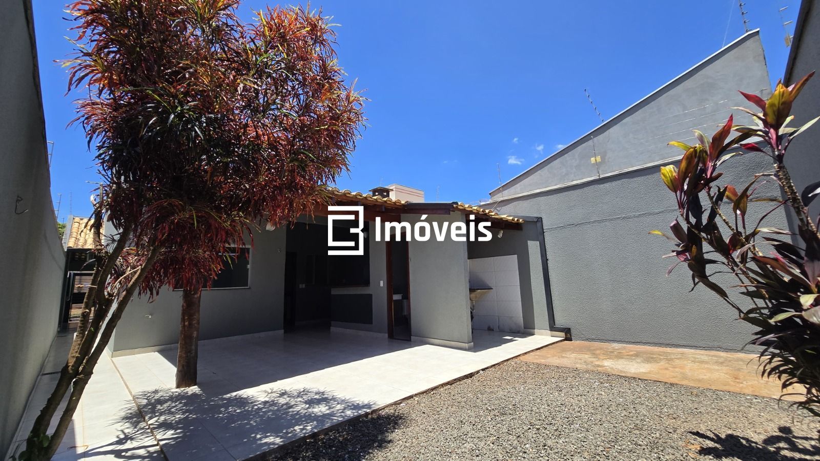 Casa à venda com 2 quartos, 100m² - Foto 13