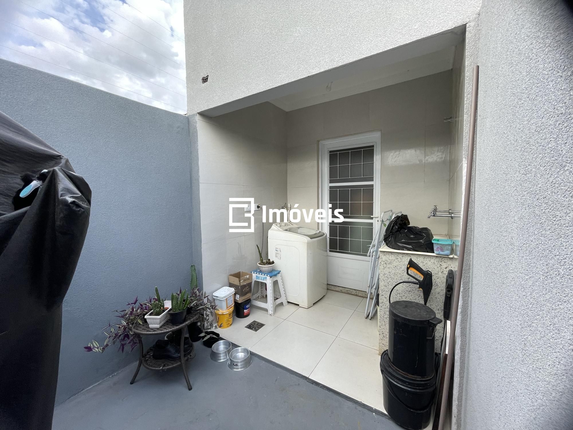 Casa para alugar com 3 quartos, 102m² - Foto 3
