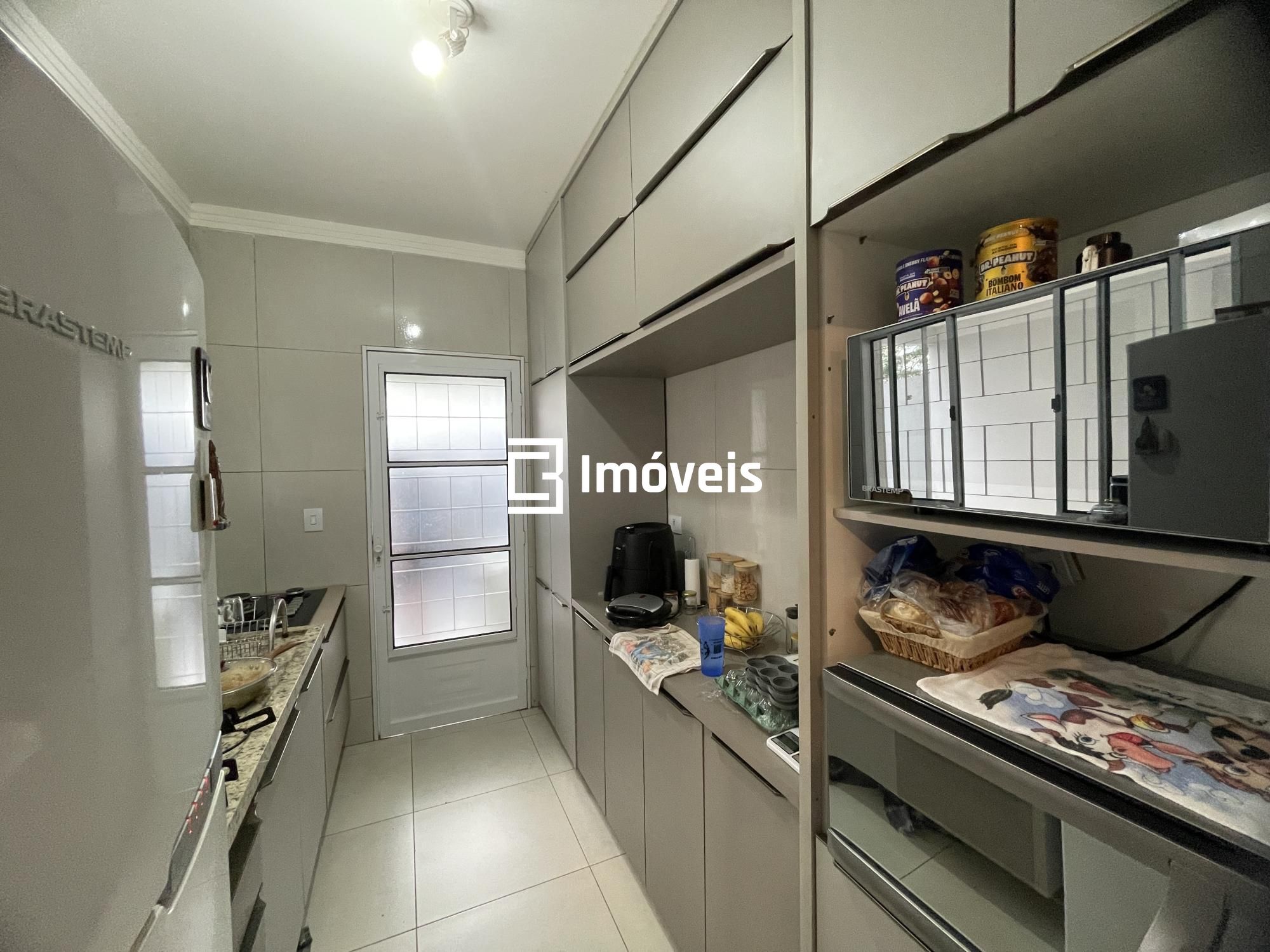 Casa para alugar com 3 quartos, 102m² - Foto 8