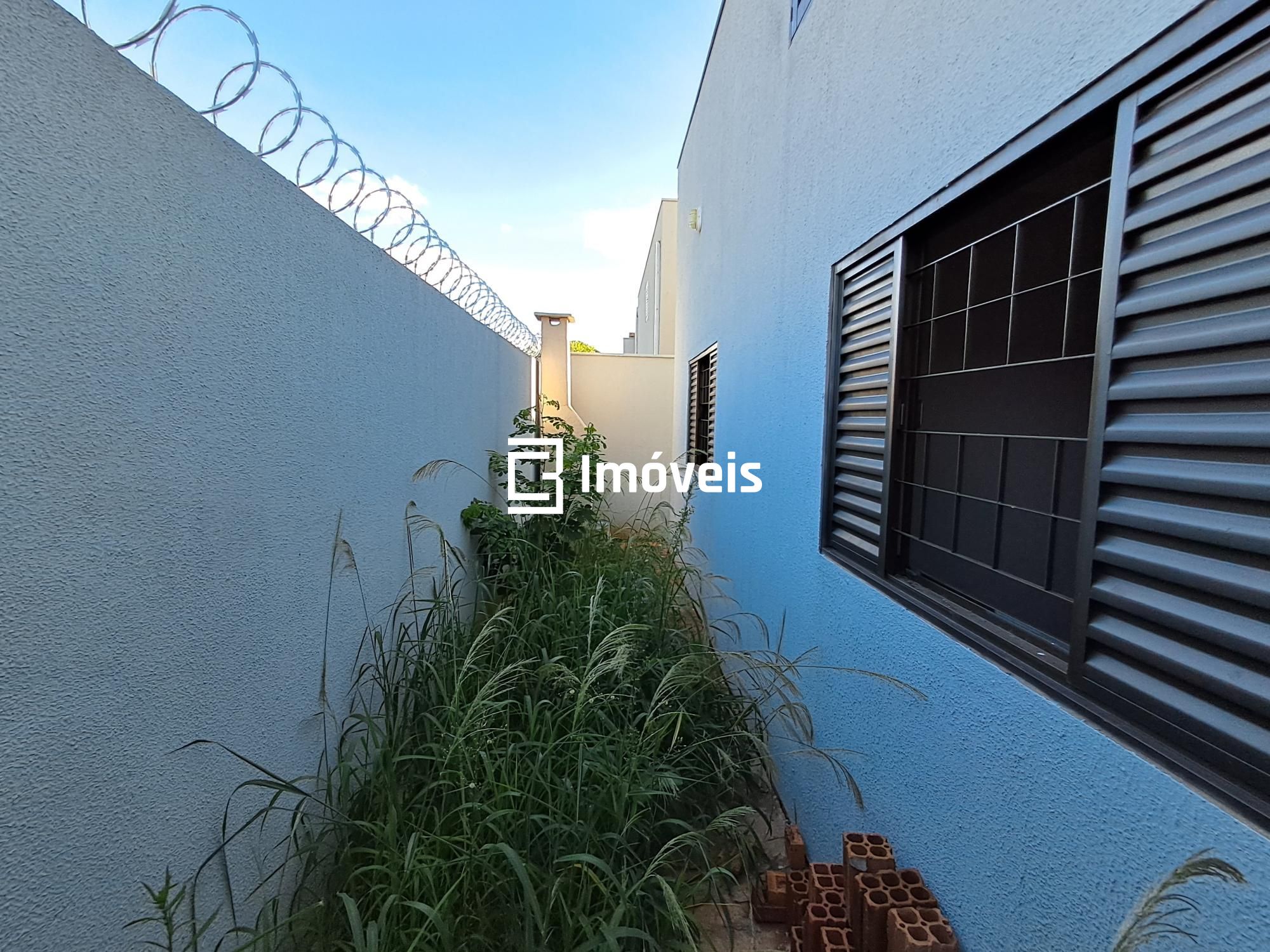 Casa à venda com 3 quartos, 75m² - Foto 23