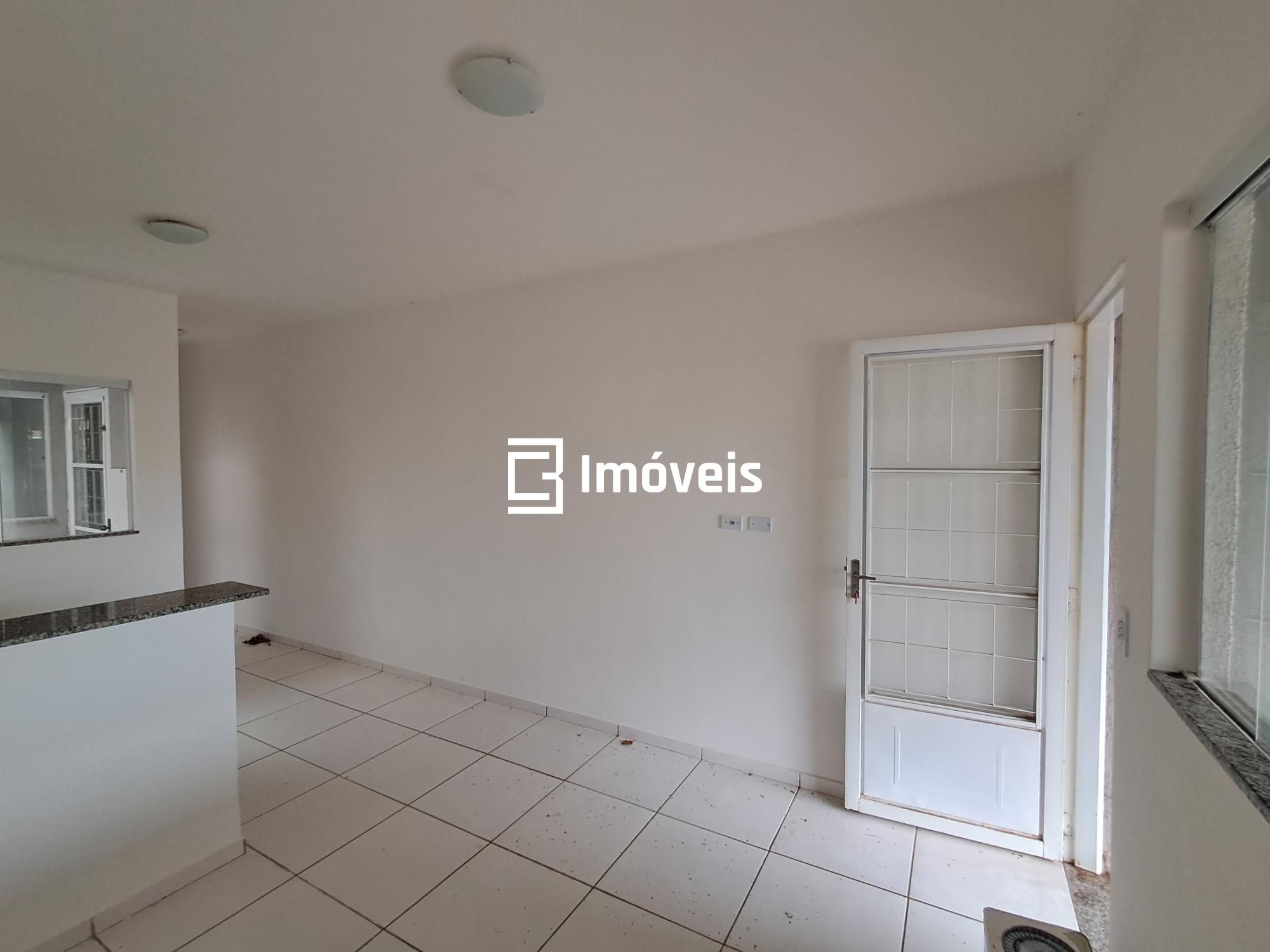 Casa à venda com 2 quartos, 59m² - Foto 3