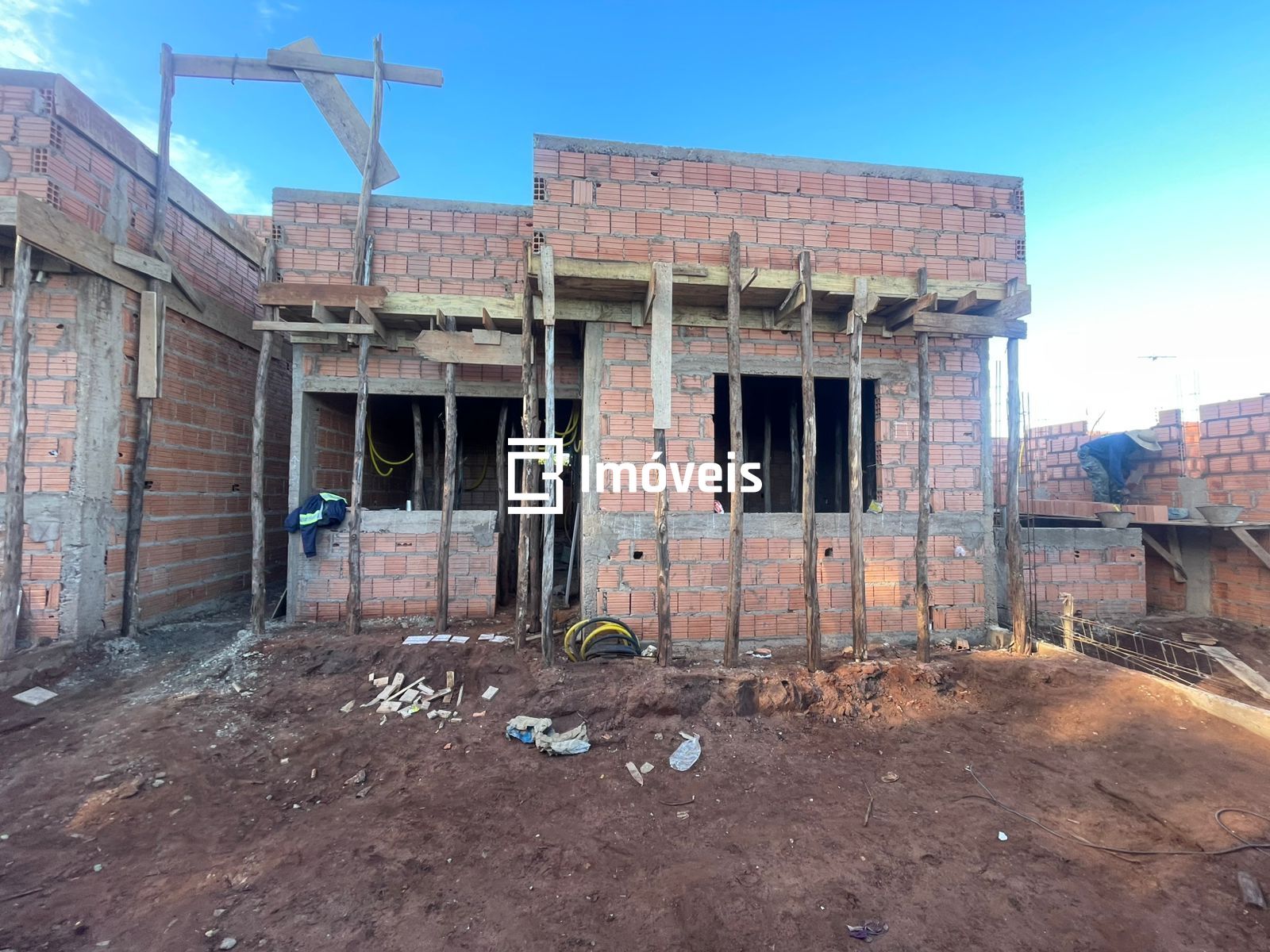 Casa à venda com 2 quartos, 56m² - Foto 3