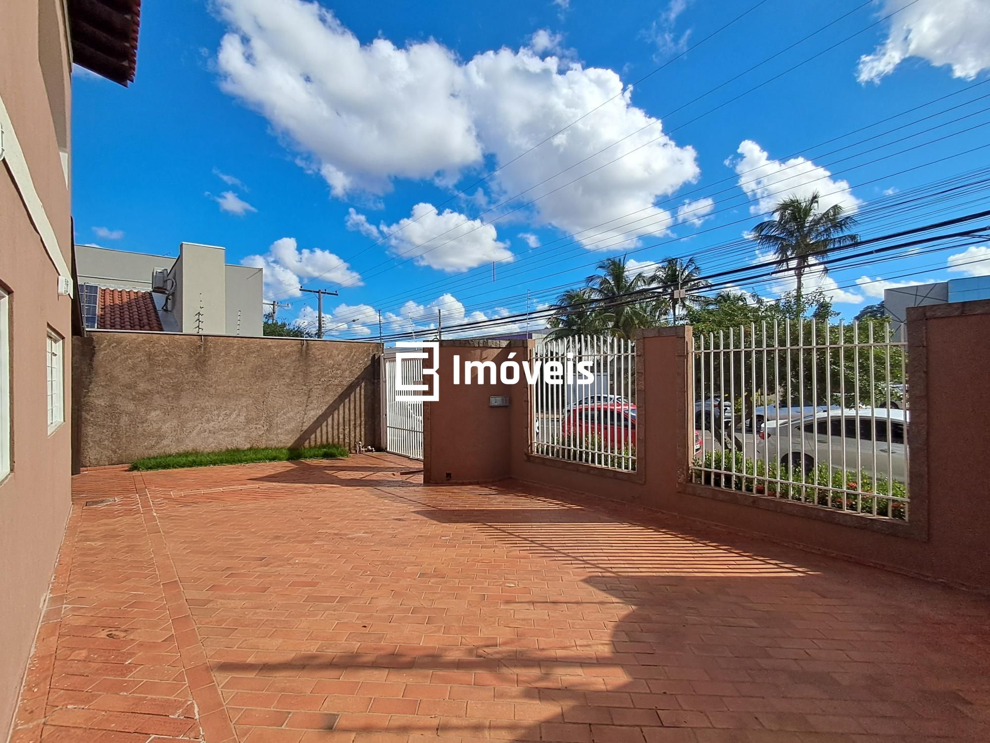 Casa, 5 quartos, 240 m² - Foto 4