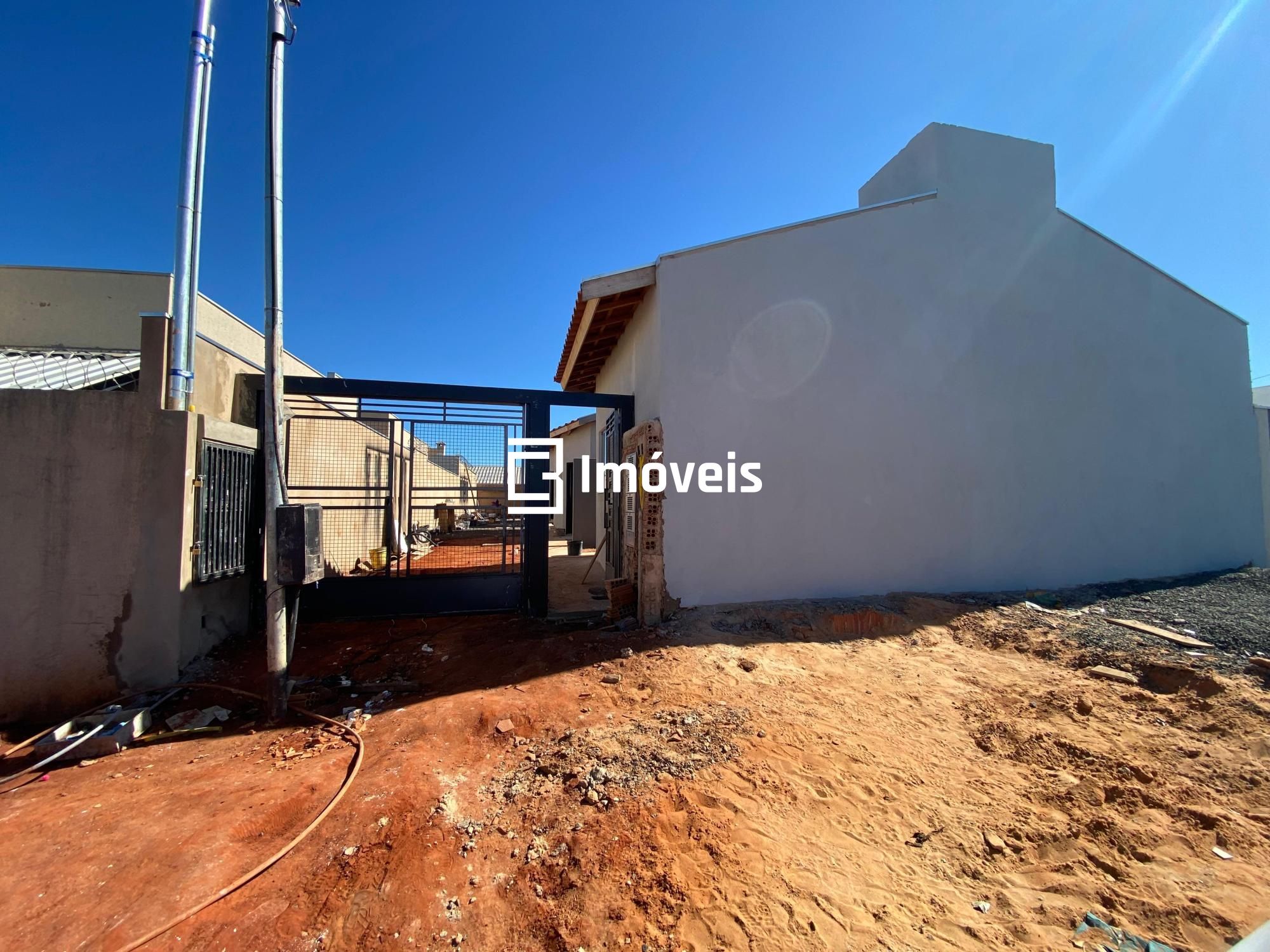 Casa de Condomínio à venda com 2 quartos, 45m² - Foto 1