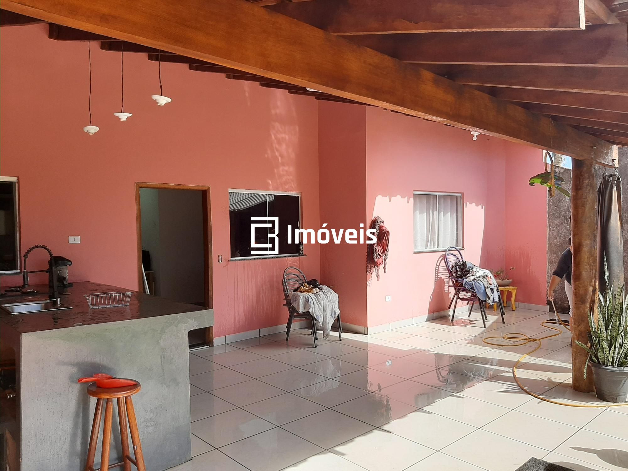 Casa à venda com 2 quartos, 68m² - Foto 9